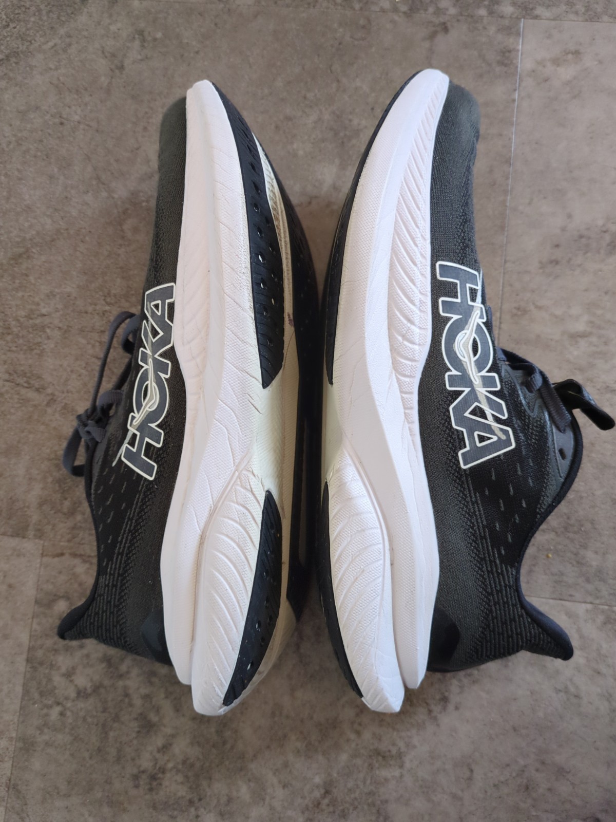 Hoka One One Mach 6 Women’s Running Shoes 8B Black Grey White