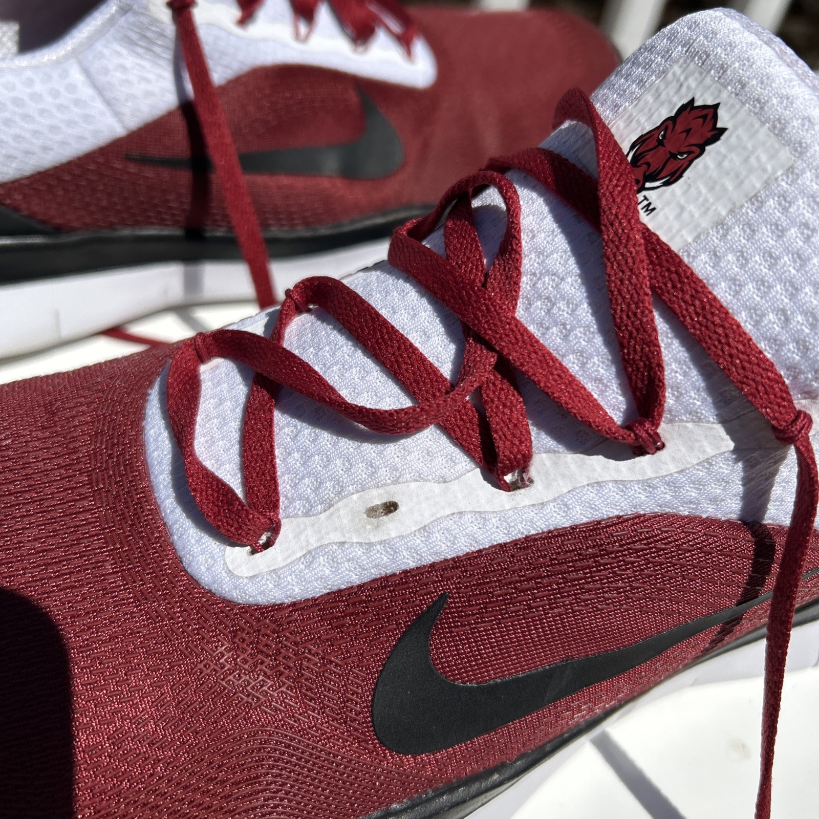 Arkansas Razorbacks Nike Free Trainer V7 Week Zero 12.5 needs eyelet fixed.