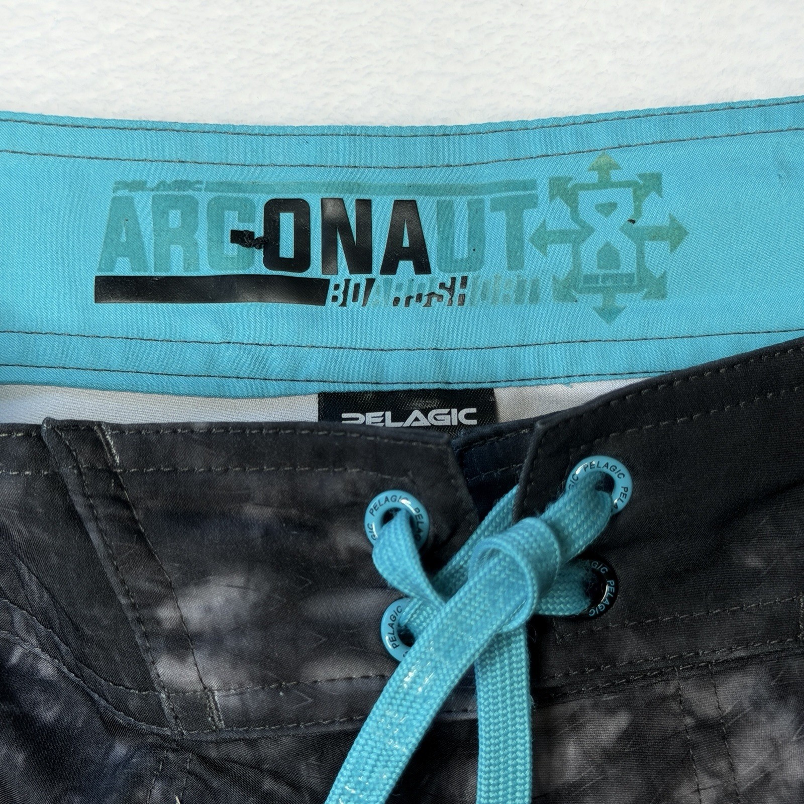 Pelagic Argonaut Board Shorts Mens 36 Fish Scale Camo Fishing Surf Beach