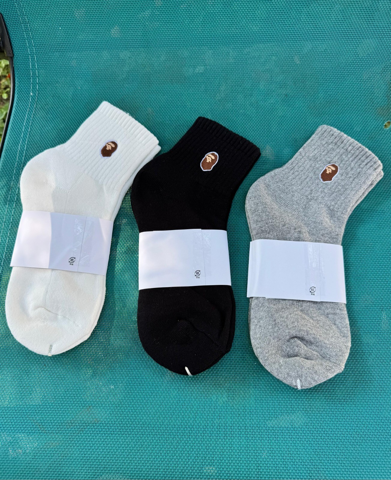 BAPE A Bathing Ape Head Embroidered Crew Socks 1 pack / 3 pack
