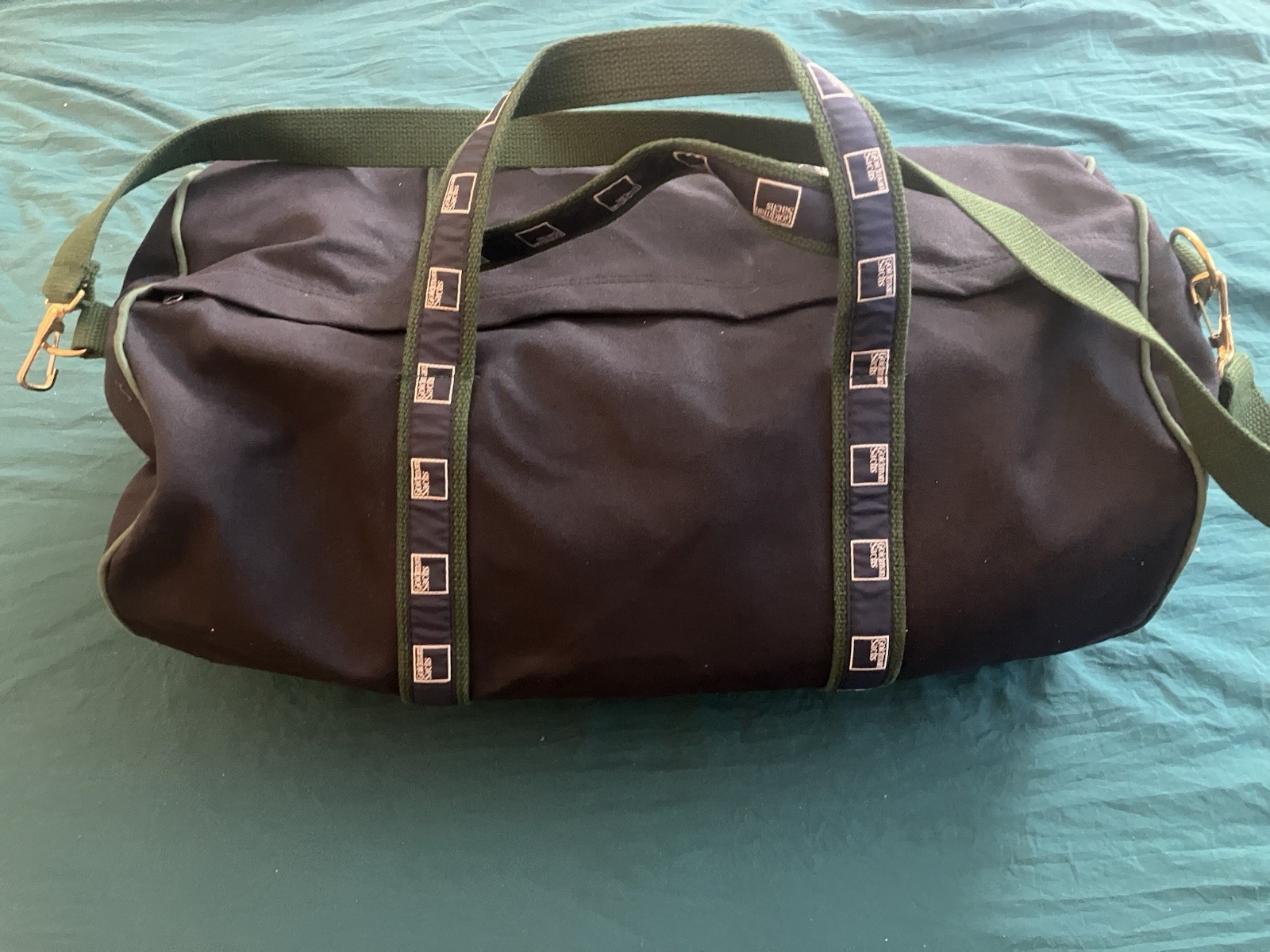 NEW Authentic 19” Goldman Sachs Duffle Banker Bag – Navy/Hunter Green S&B