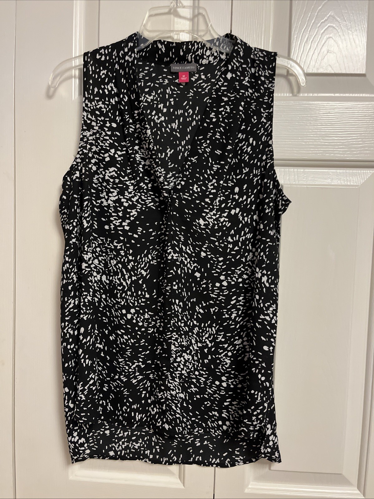 Vince Camuto Top Sleeveless Women’s Medium