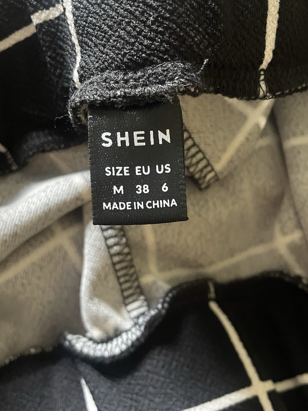 Women’s Shein black checkered pants size M
