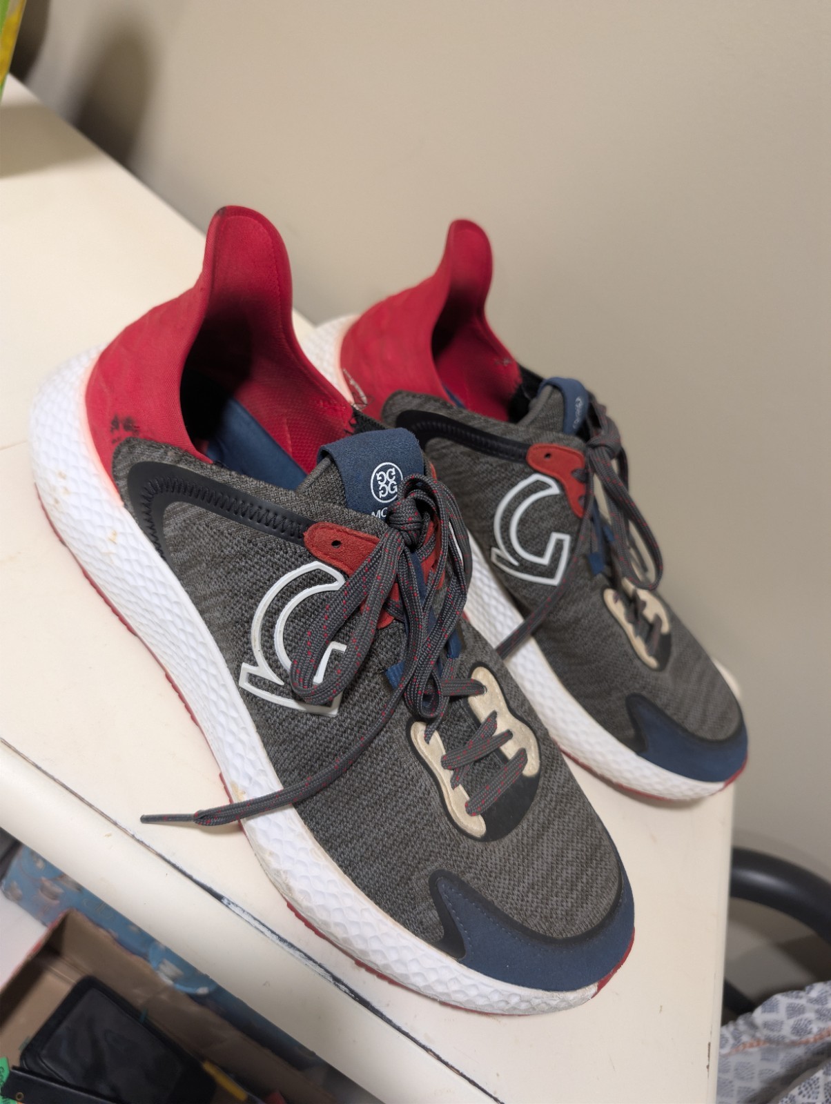 G/FORE MG4X2 Limited Edition Cross Trainer Golf Shoes Men 12.5 Charcoal Grey Red