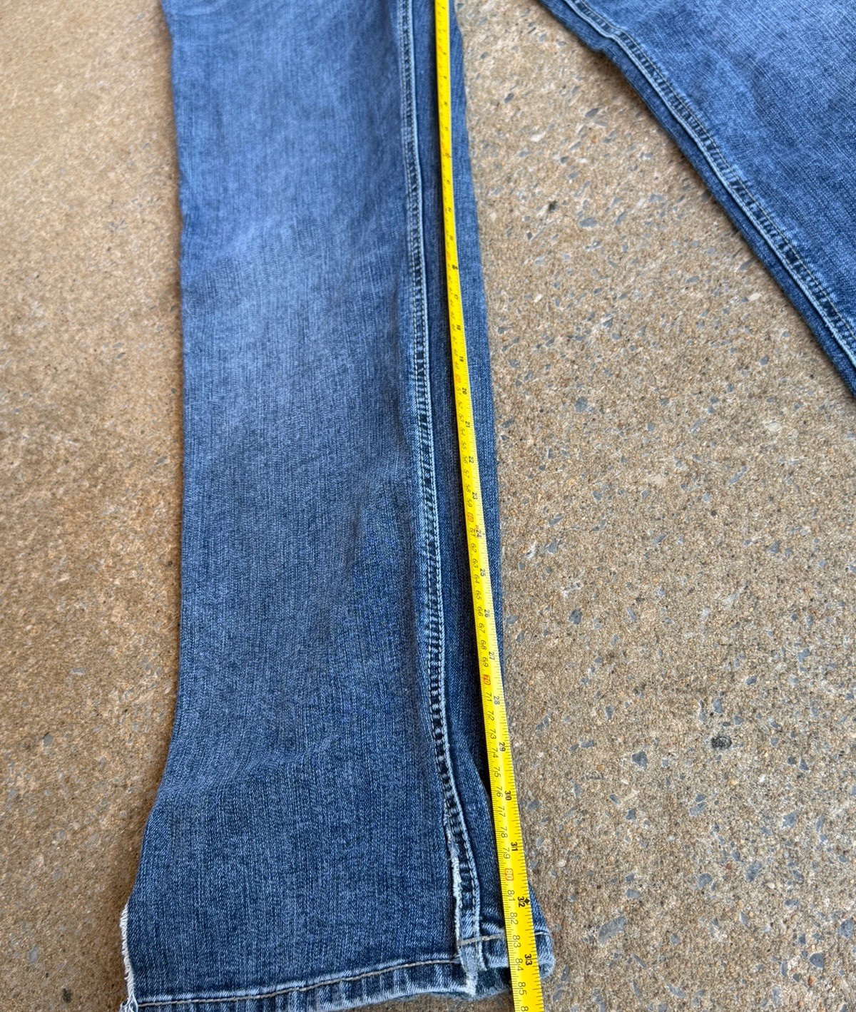 Rock & Roll Cowboy Men’s Blue Denim Straight Jeans 5-Pocket Mid Rise Logo