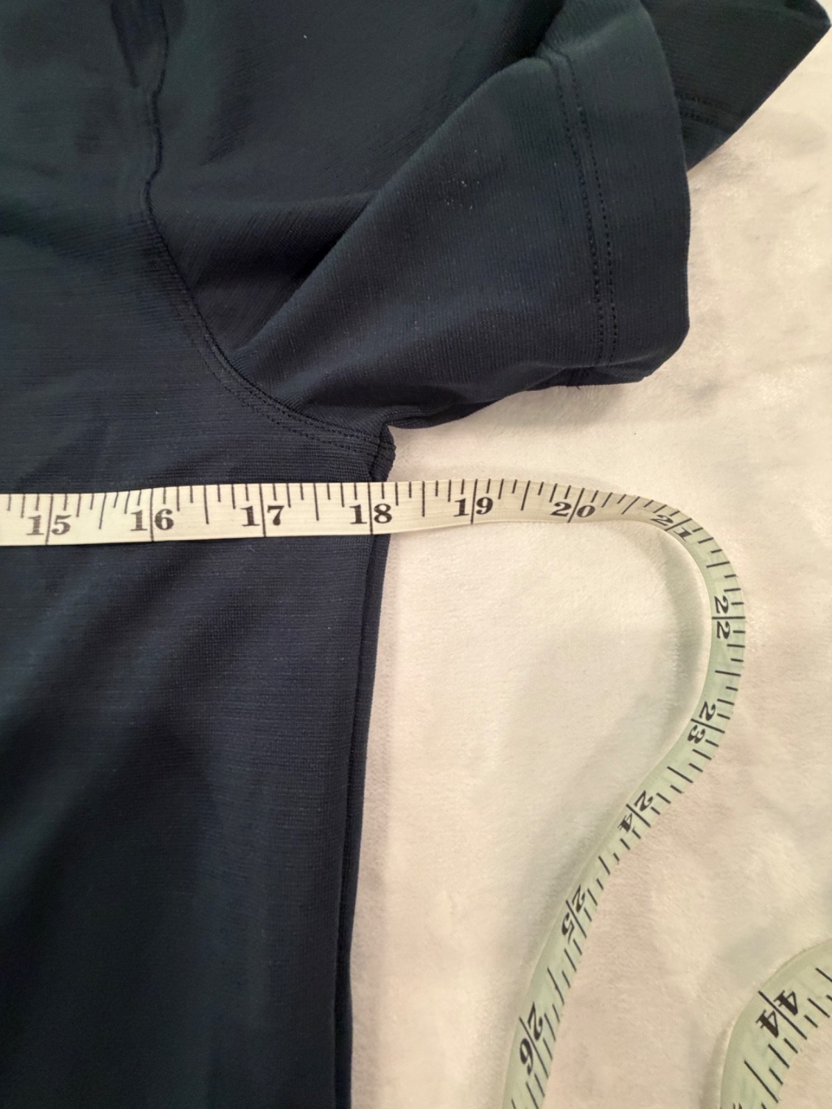 Lululemon Evolution Short-Sleeve Polo Shirt Men’s Small Navy Blue Slim Fit