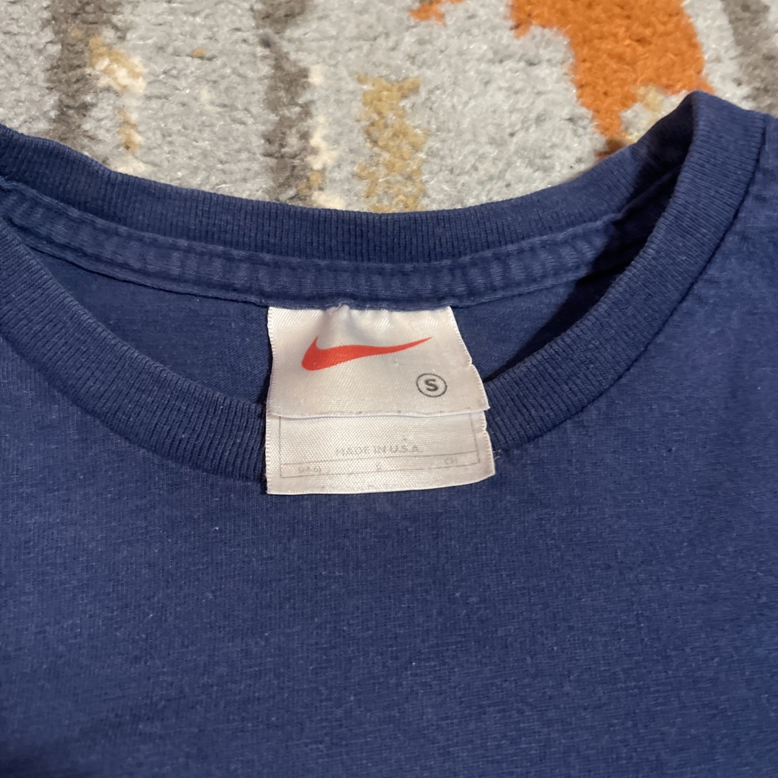 Vintage 90’s Nike Small Women T Shirt Navy Blue Graphic Swoosh Swirl