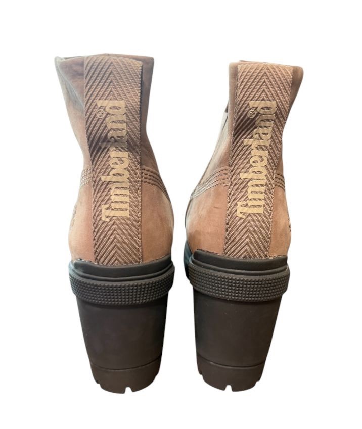 Timberland- Women’s mid zip boot with Defender Repellent Systems