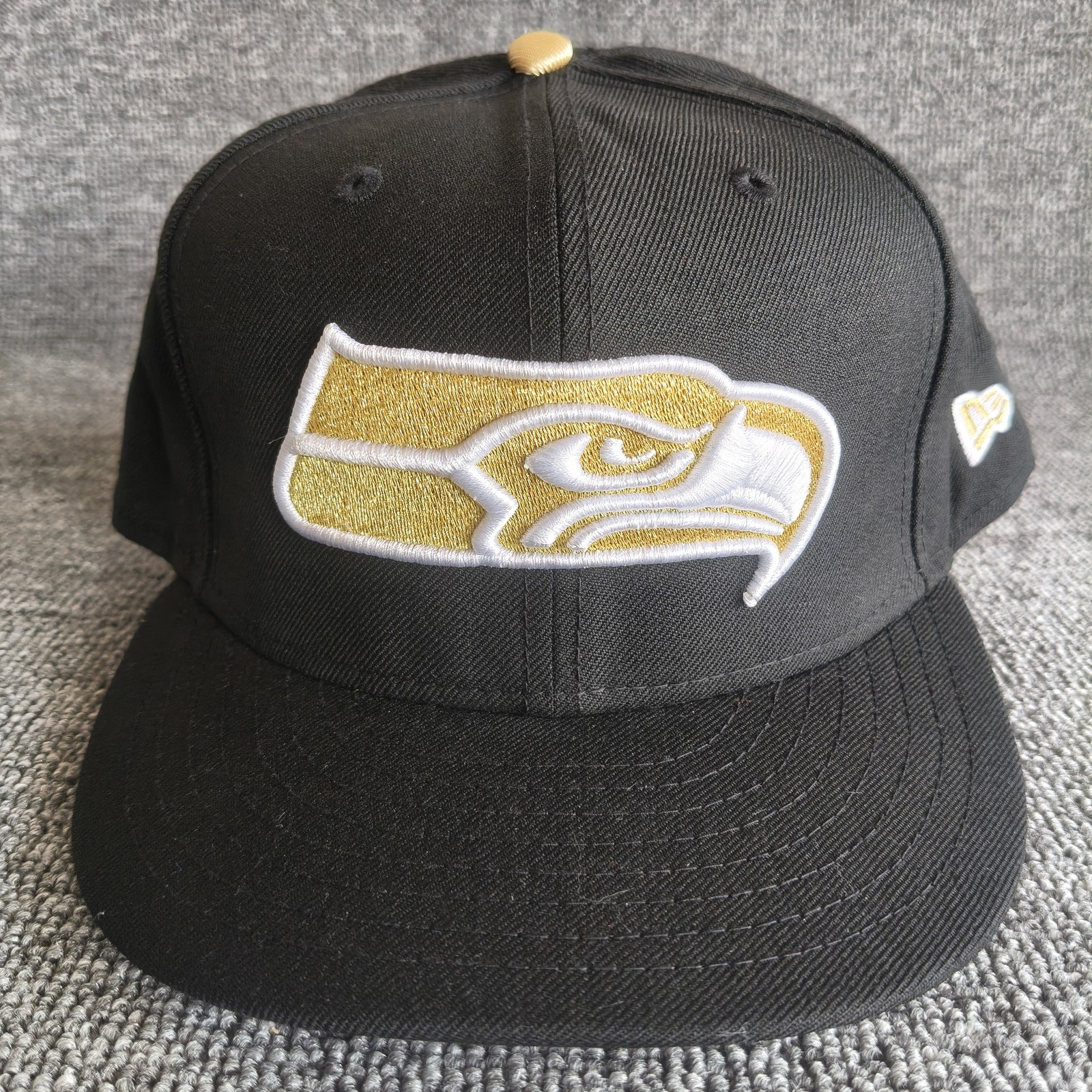 New Era Seattle Seahawks 59FIFTY Fitted Black Gold Hat Size 8