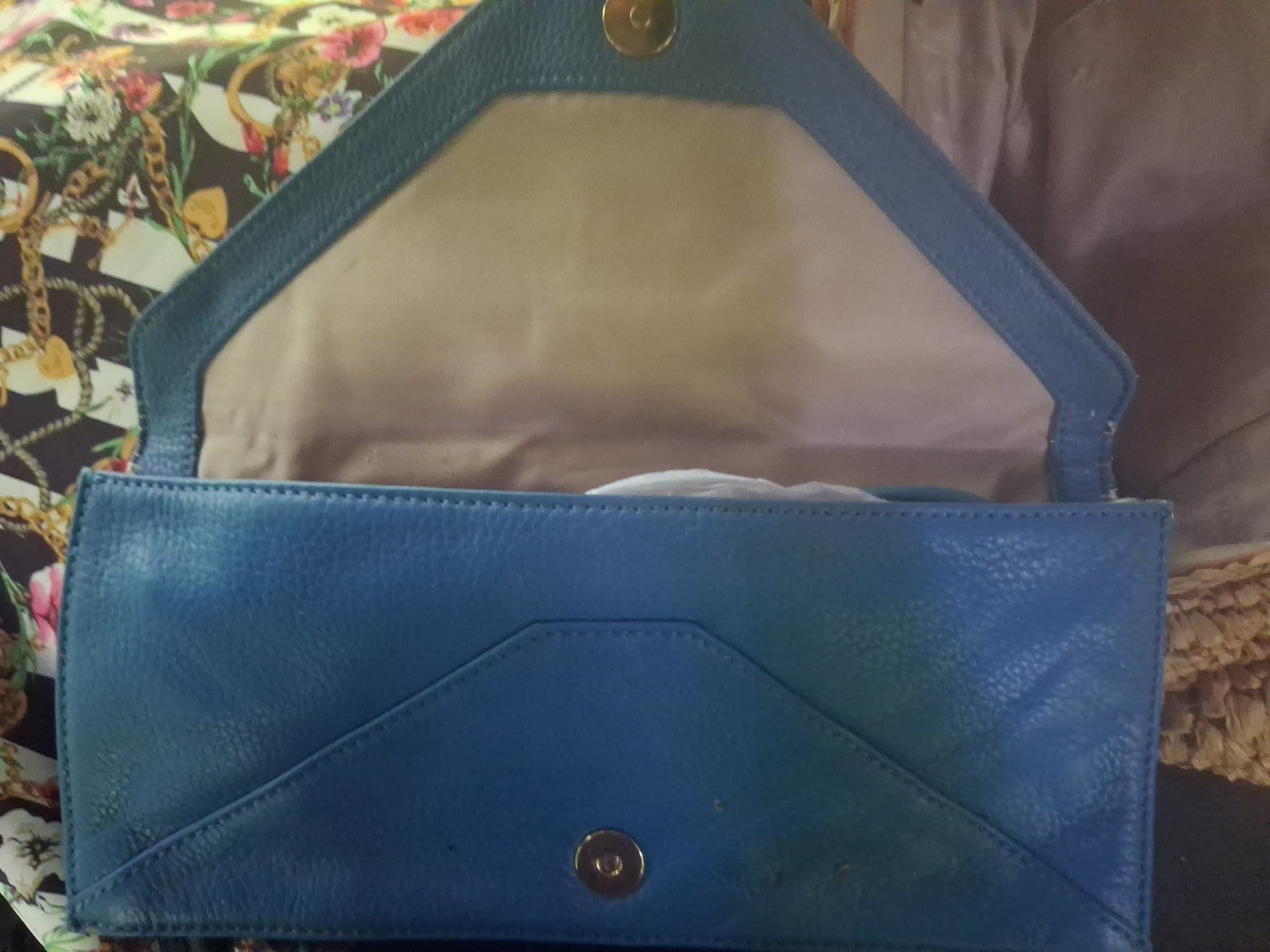 Isaac Mizrahi Sky Blue Small Clutch Crossbody Gold Chain Strap Magnetic