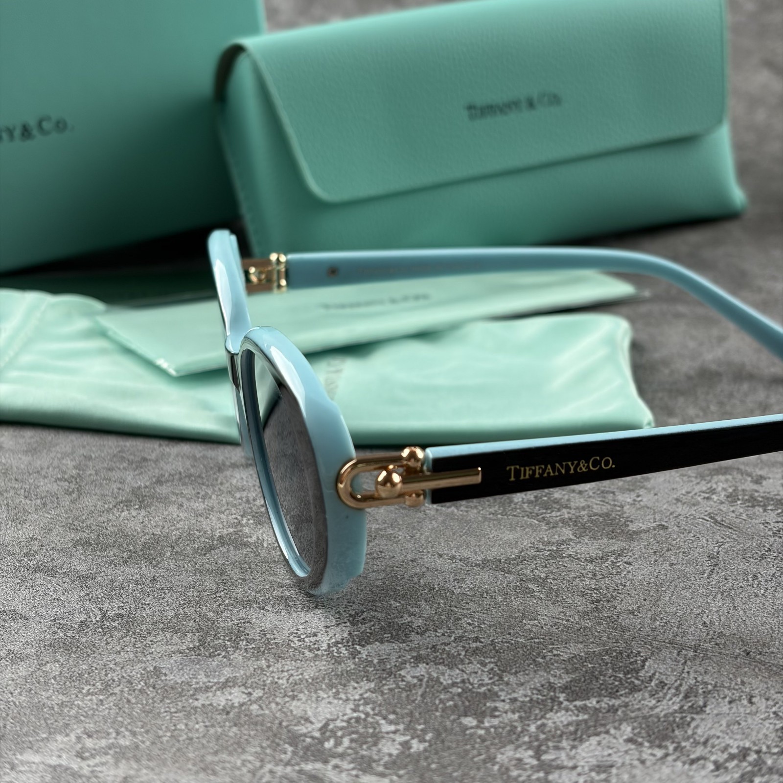New In Box – Tiffany Black & Blue Oval Sunglasses for Women Designer Eyewear