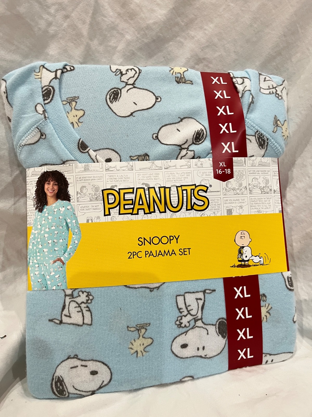 Snoopy Women’s 2-Piece Pullover and Jogger Pajama Set Many Size NEW