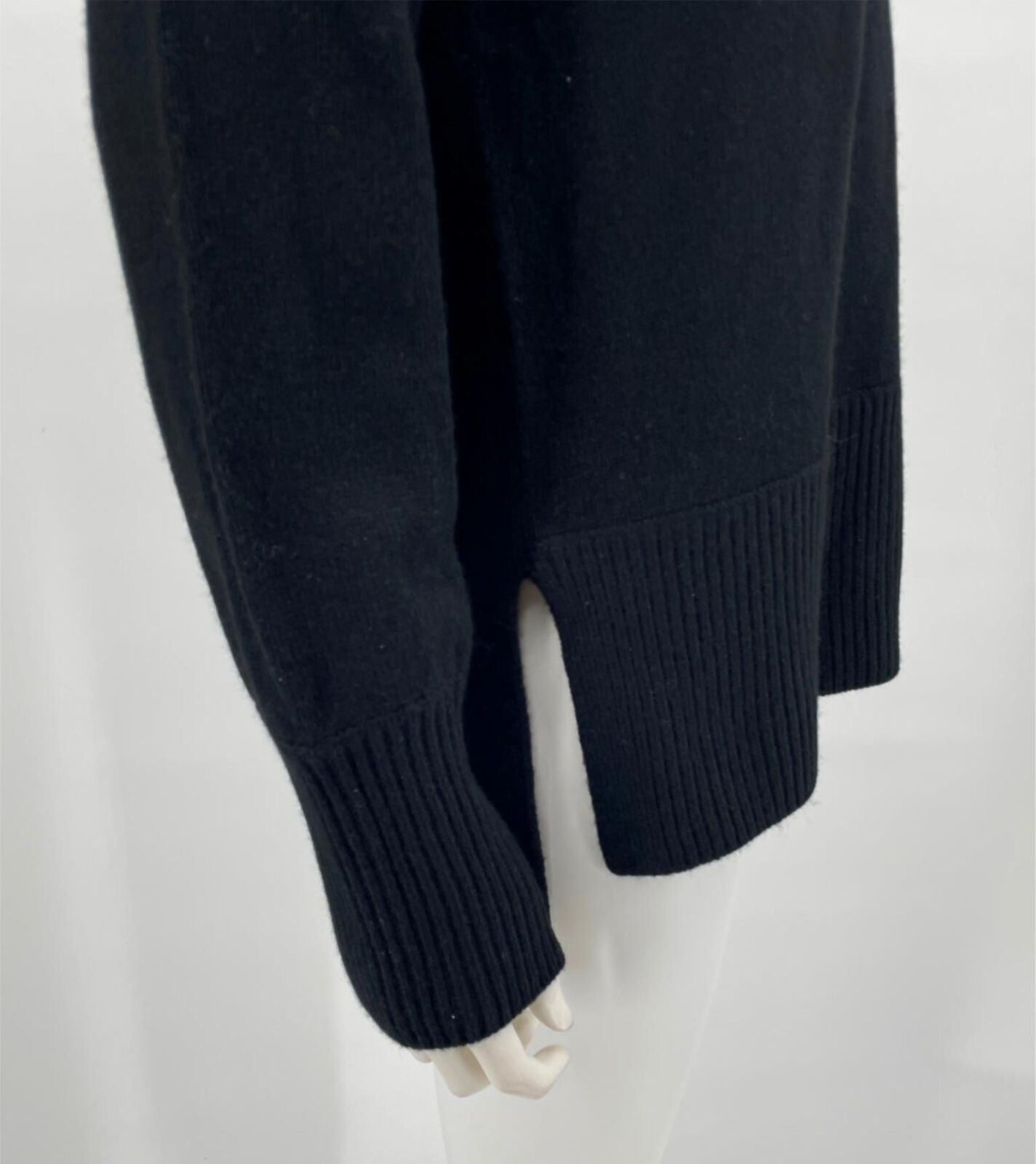 Vince Sweater Black Soft Warm Cashmere Relaxed Ribbed Women Sz M NEW NWT N130