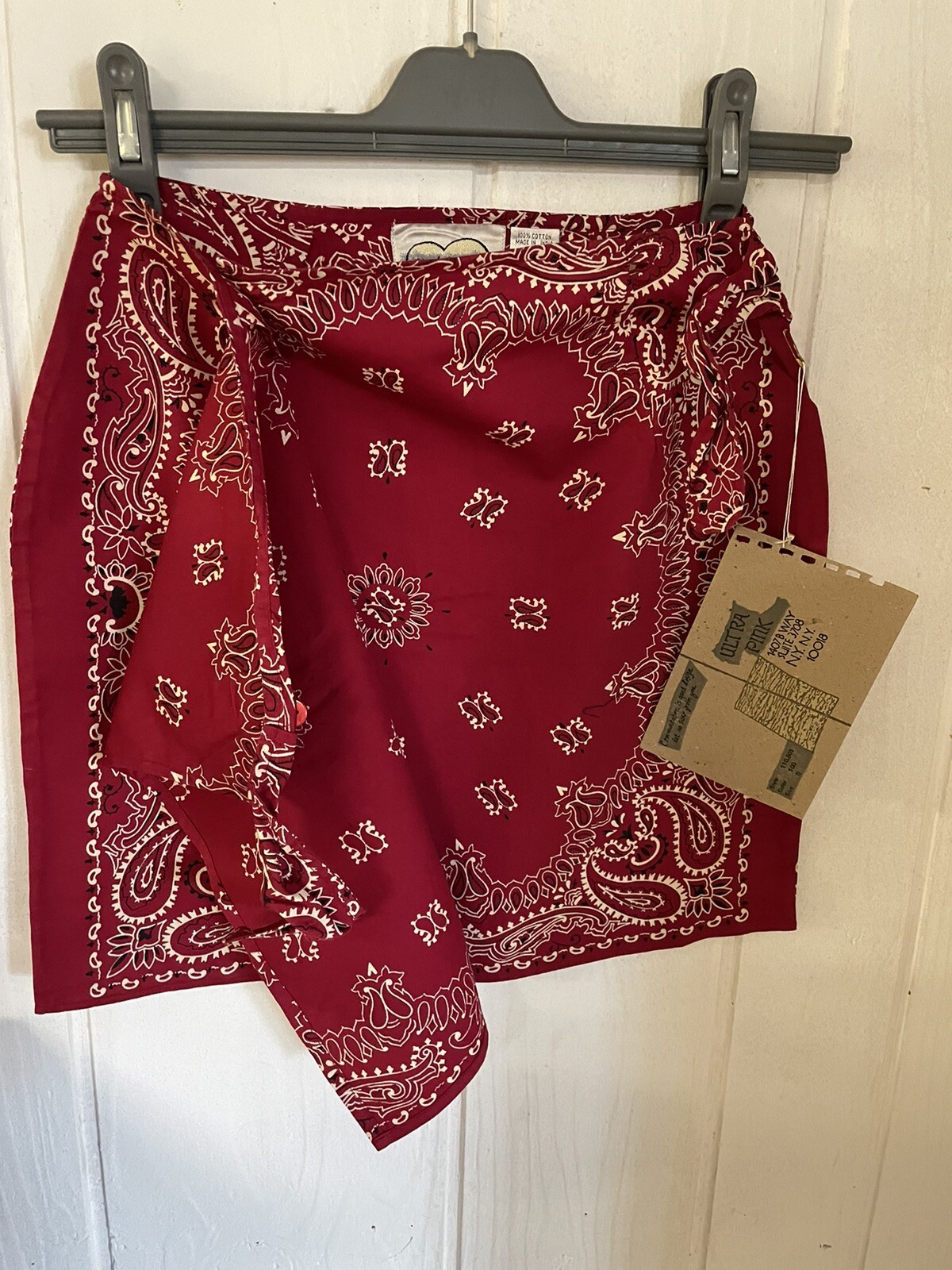 bandana skirt wrap red paisley medium 28 inch waist 17 lnch long