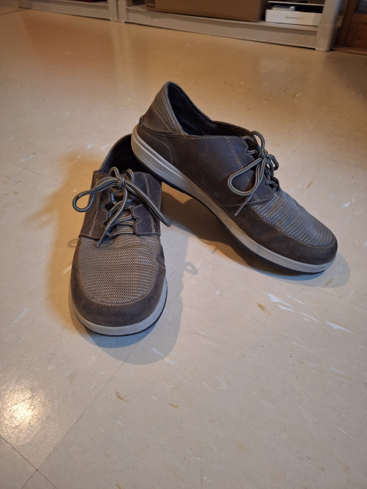 Olukai Makia Lace Leather Mesh Mens Sz 10.5 Boat Shoes Clay Kona Brown 10