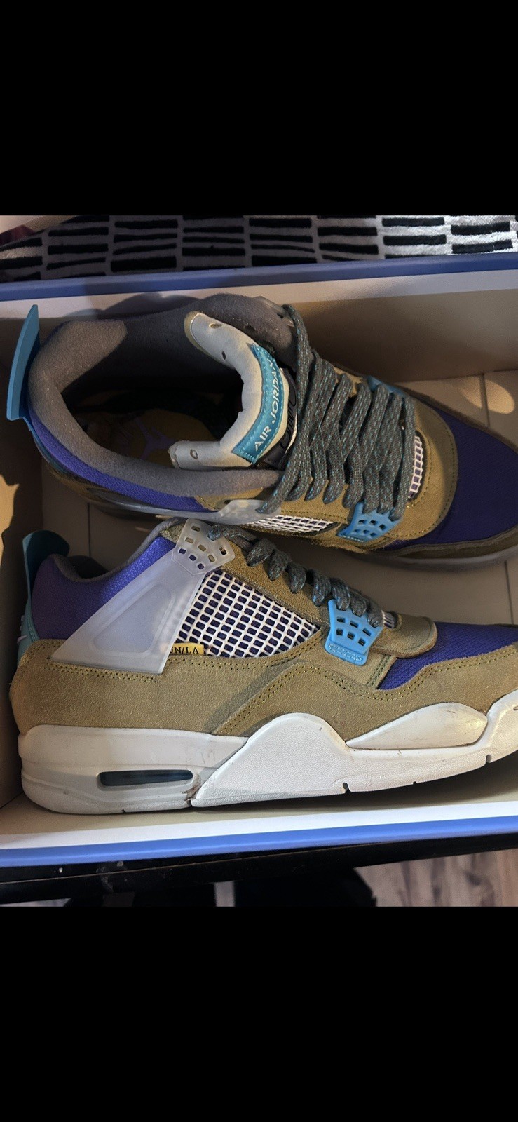 Jordan Air Jordan 4 Mid Top Lace-Up Colorblock Tan Purple Blue White
