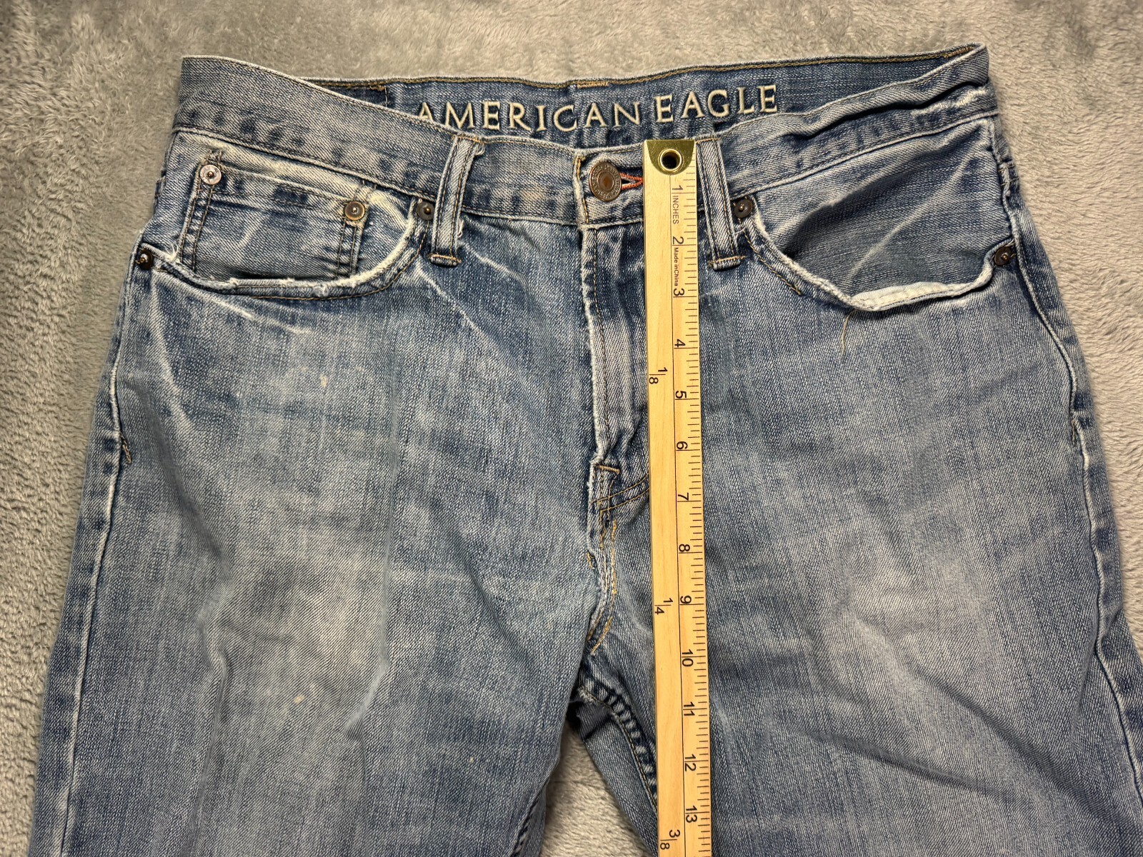 American Eagle Jeans Mens 32×29* Blue Bootcut Distressed Y2K Medium Wash Denim