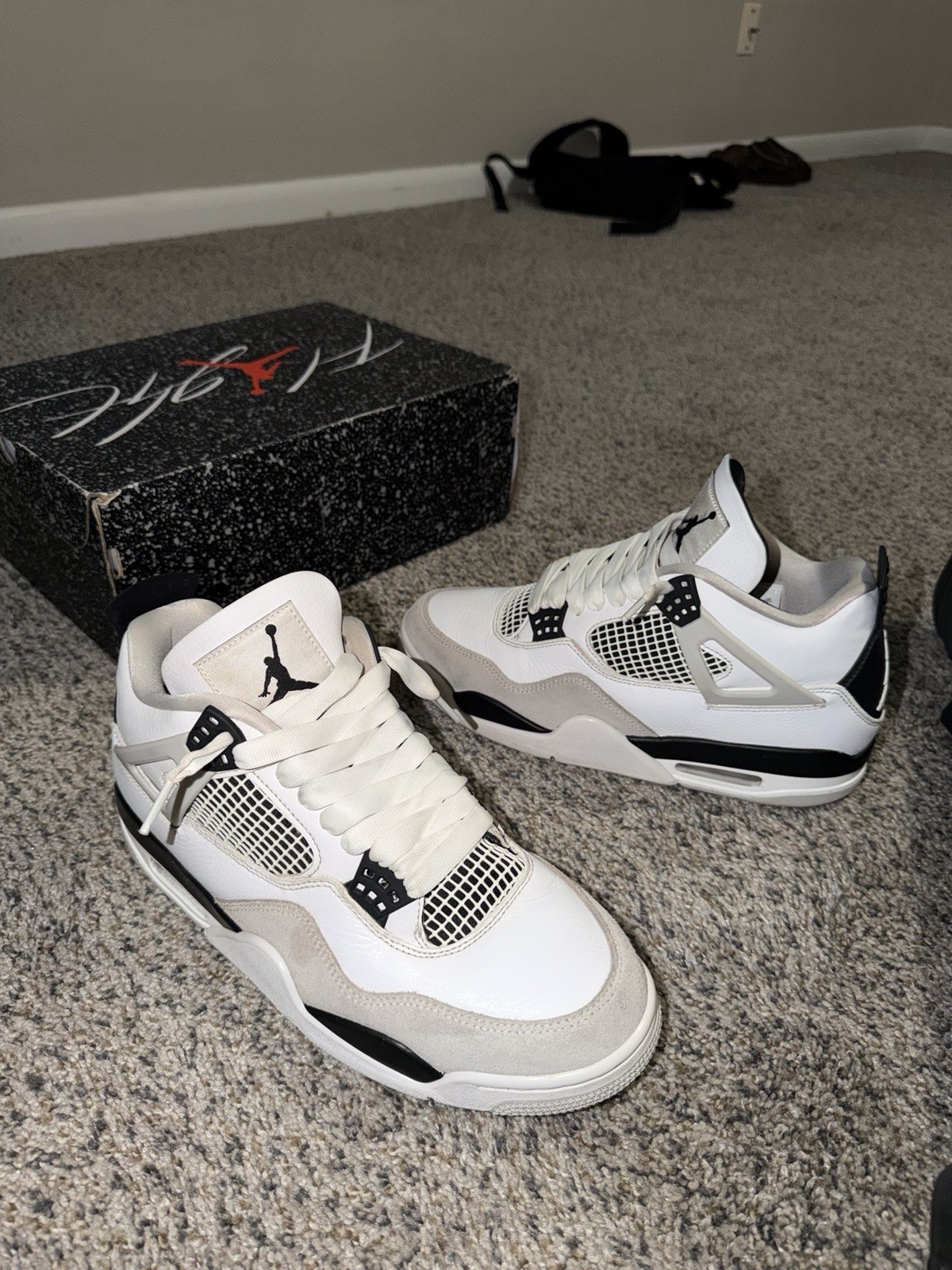 Jordan Air Jordan 4 Retro Military Black White/Black/Neutral Grey DH6927-111