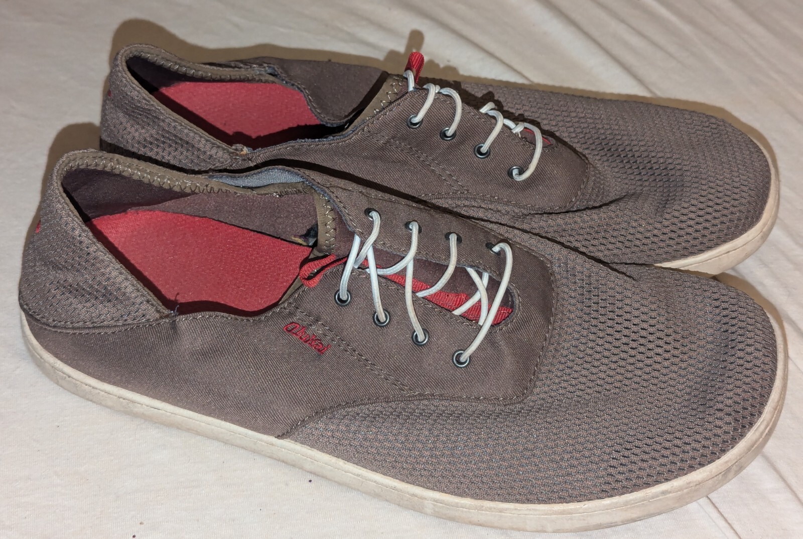 OluKai Nohea Moku Men’s Size 11 / 44 Sneakers Brown Red Casual Shoes Slip On