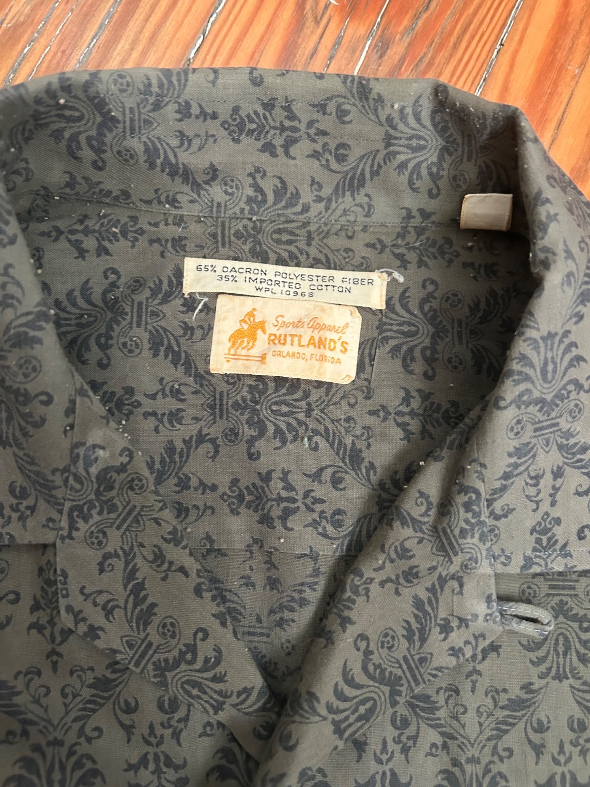 Vintage 50s 60s Loop Camp Collar Small Green Rutland’s Sports Shirt