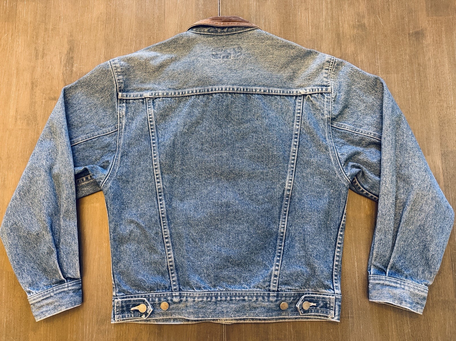 VTG Banana Republic Denim Jacket Mens Small Trucker Safari & Travel Clothing Co