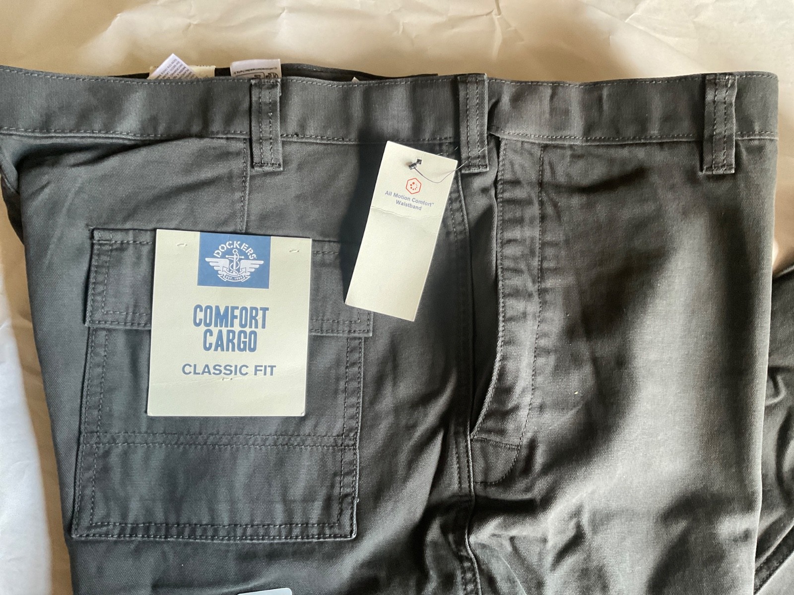 Dockers Comfort Cargo Classic Fit Pant Dark Gray New Men 42 x 30 Comfort Waist