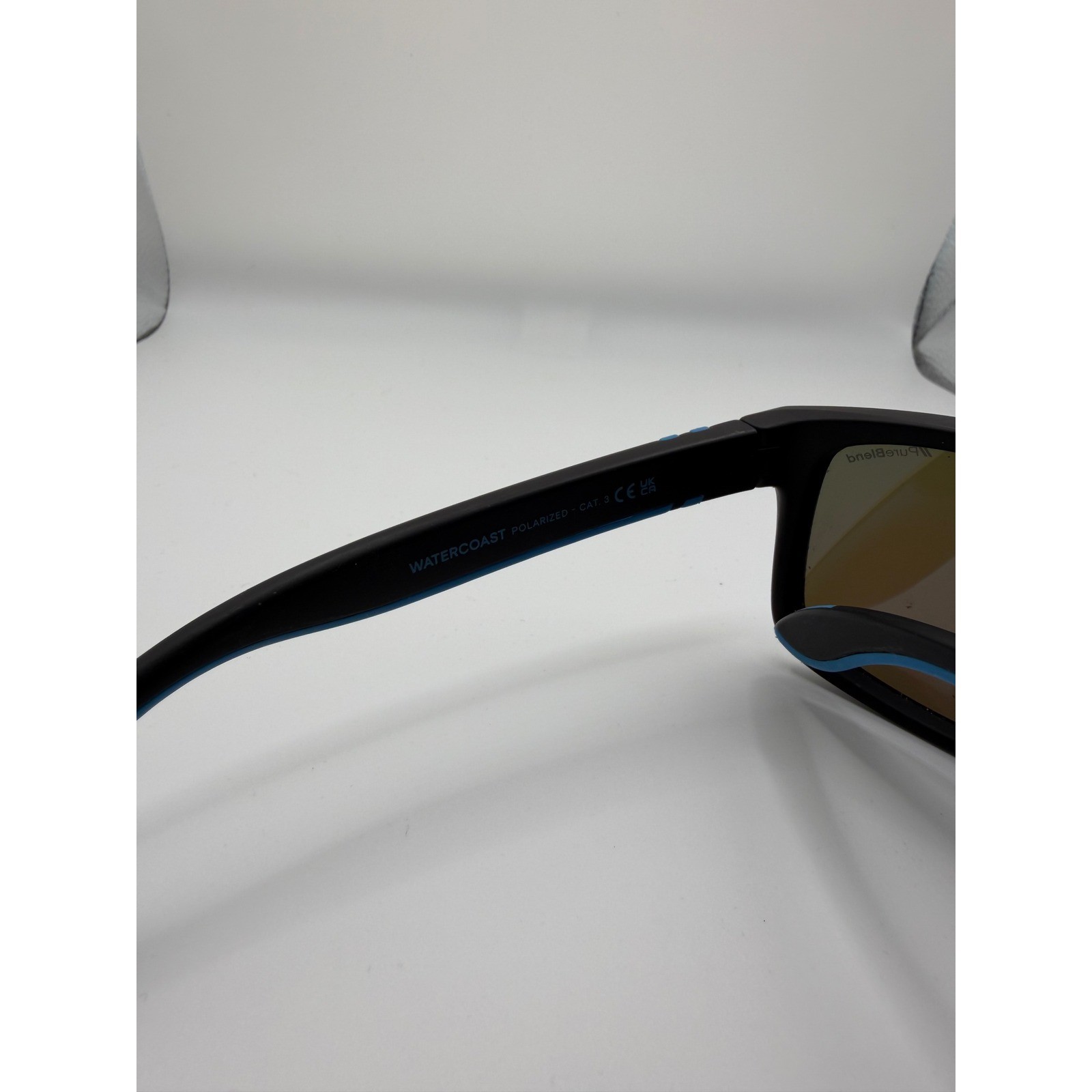 Blenders Watercoast Polarized Floating Sunglasses Matte Black Blue Mirror Lens