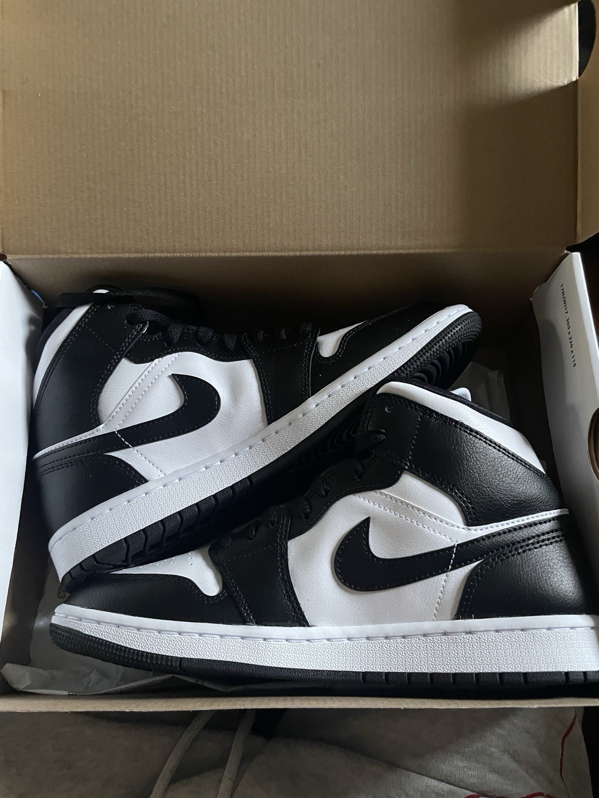 Air Jordan 1 Mid Panda Women’s Size 9 DV0991-101 Black White New In Box