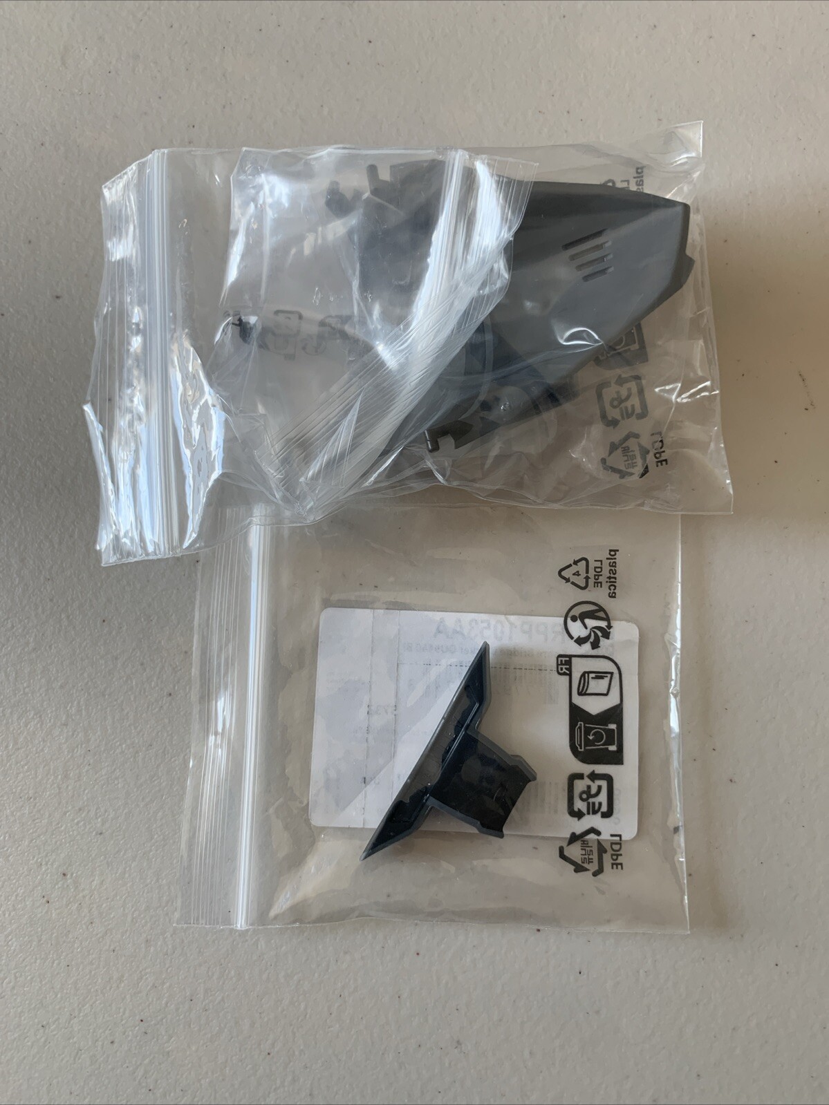 Oakley Clifden OO9440 Gray/Black Replacement Side Shields & Bridge Blocker