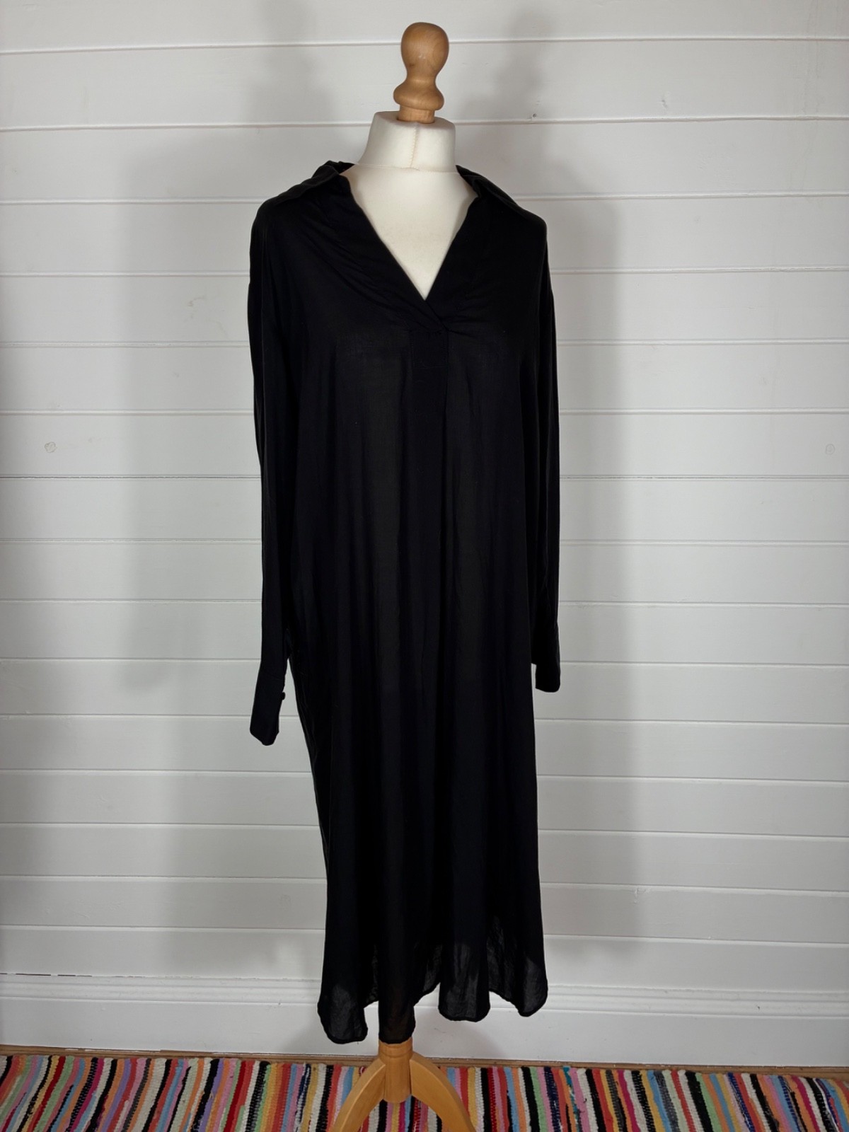 H&M LONG BLACK TUNIC STYLE LONG SLEEVE DRESS S GENEROUS FIT 10 12 14 MINIMALIST