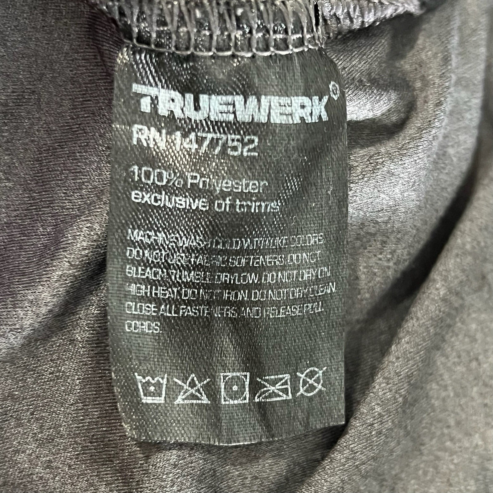Truewerk B1 Sun Hoodie Mens Medium Charcoal Grey Long Sleeve Technical Shirt