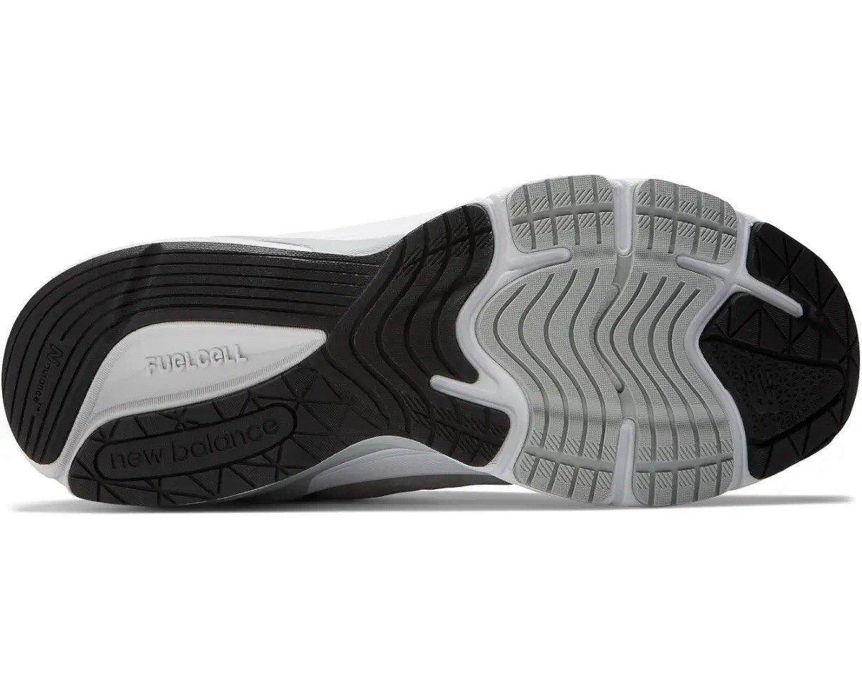 New Balance 990 Men’s Gray Suede Low Top Lace-Up Running Sneakers