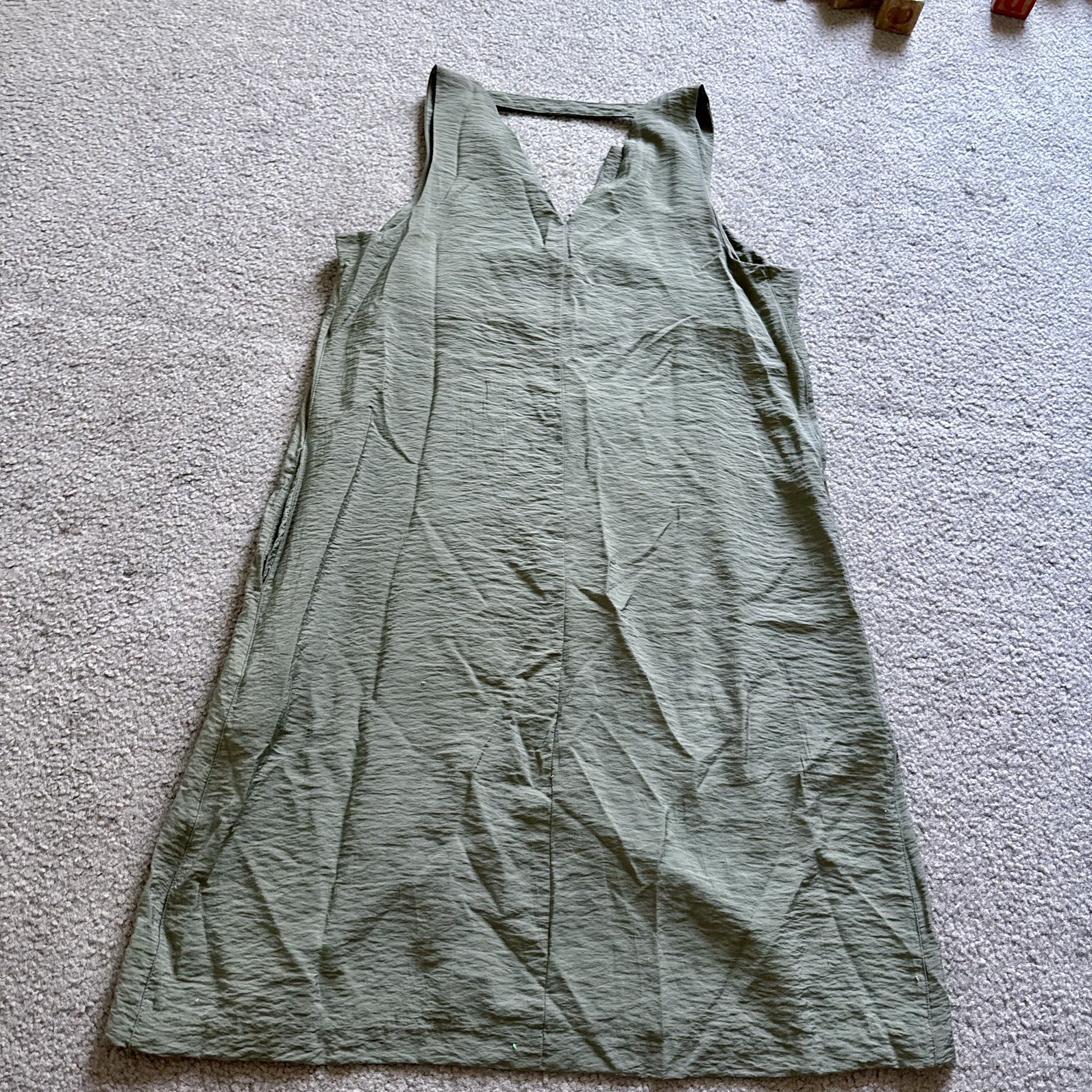 Banana Republic Sleeveless Dress Size Medium Olive Green Pockets