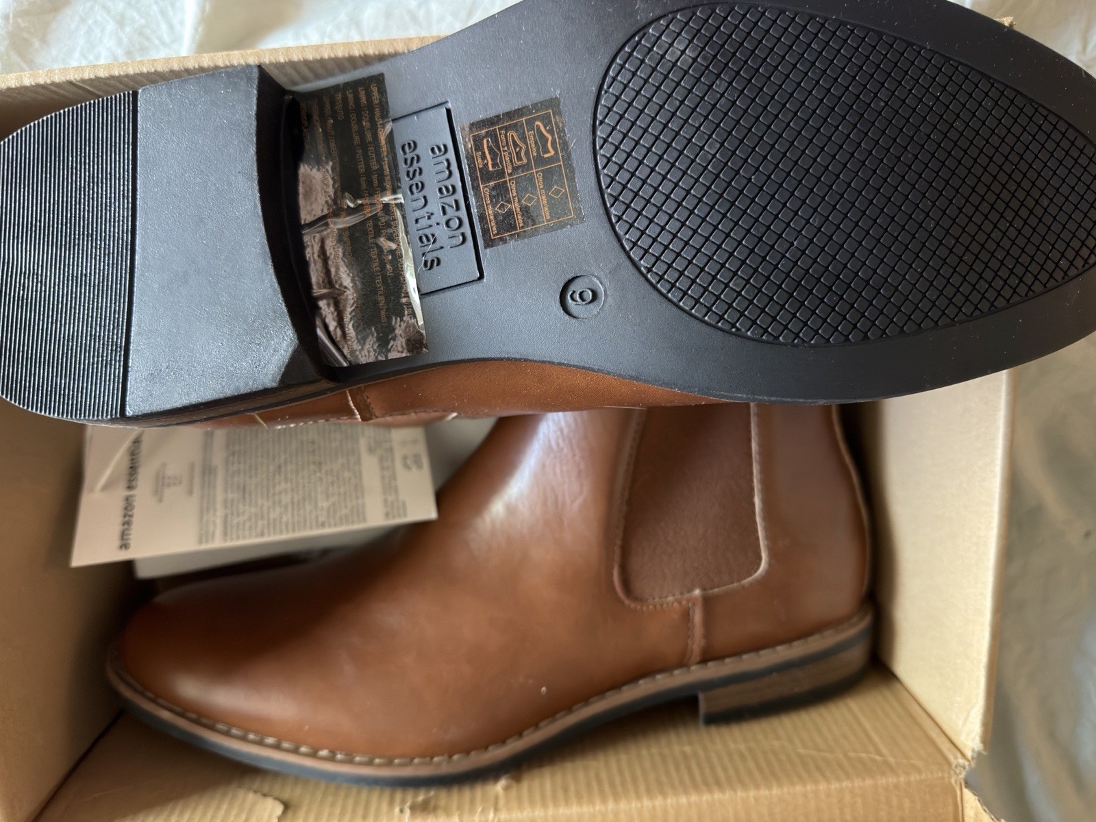 Amazon Essentials Men’s Brown Faux Leather Chelsea Ankle Boot Slip-On US 9
