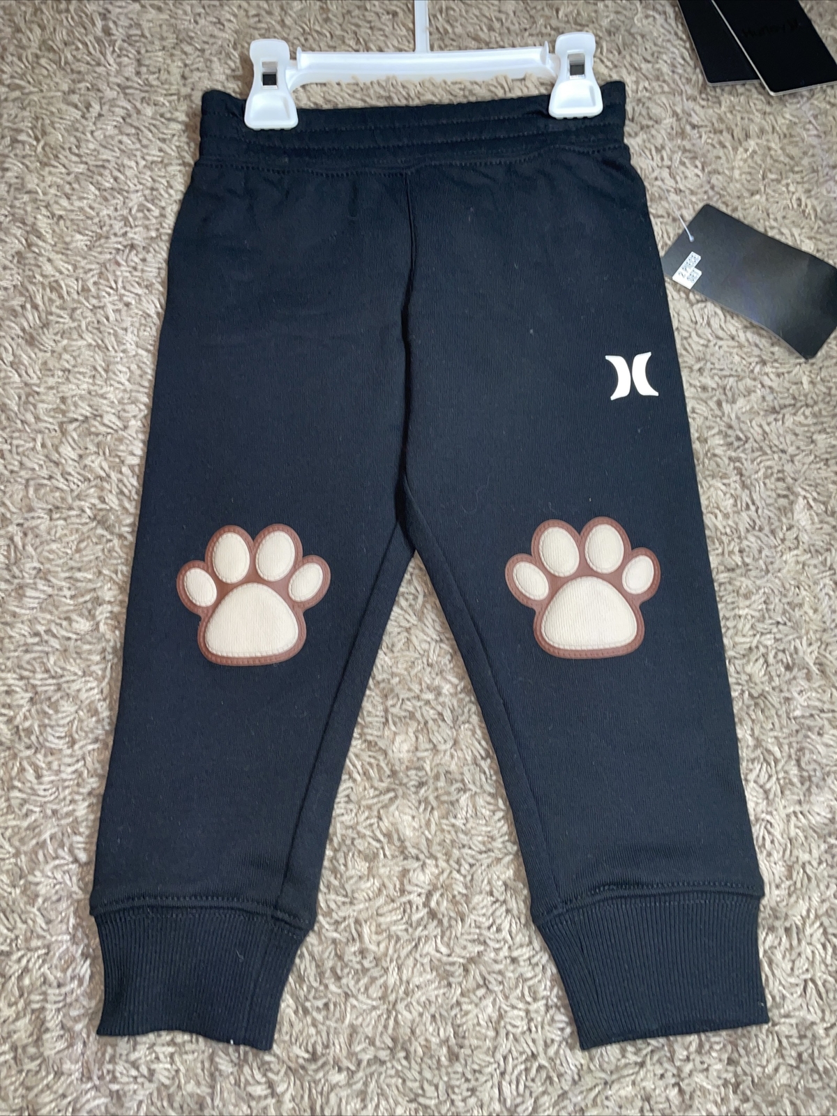 NWT Boy’s Hurley 2 Piece Gray Shirt and Black Pants Set Size 12mos MSRP $38.00