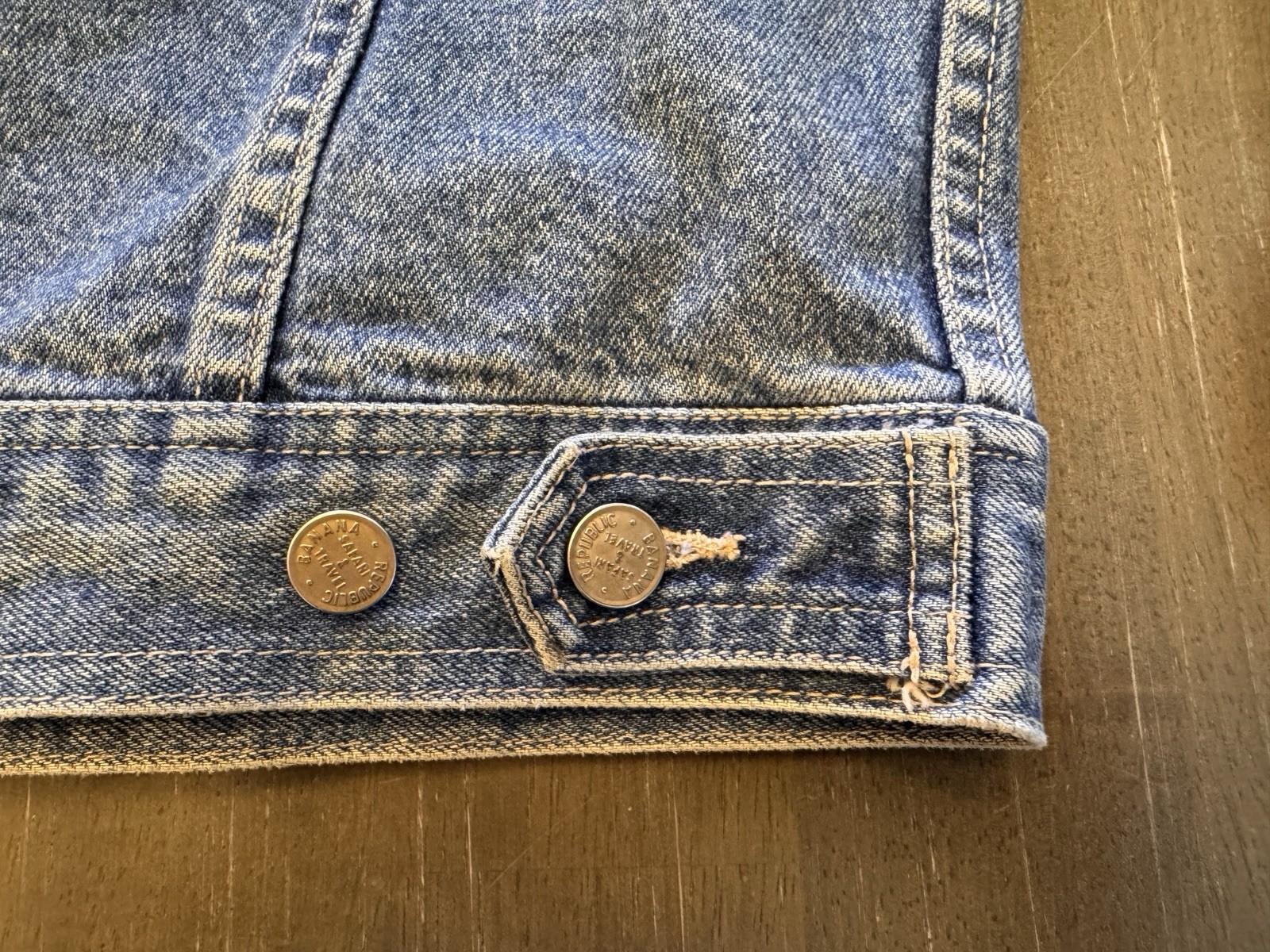 VTG Banana Republic Denim Jacket Mens Small Trucker Safari & Travel Clothing Co