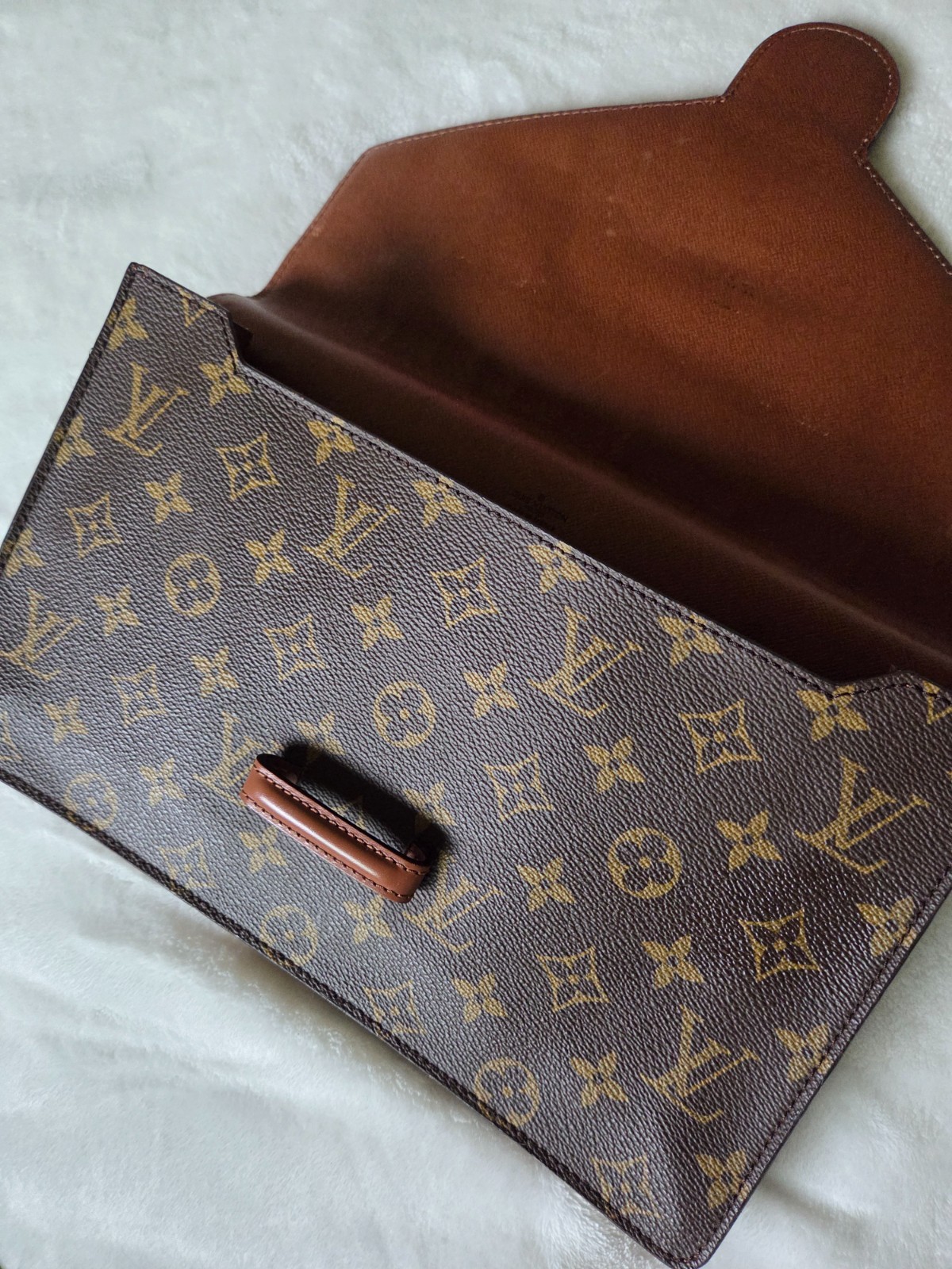 Louis Vuitton authentic pre owned ladies evening bag/clutch