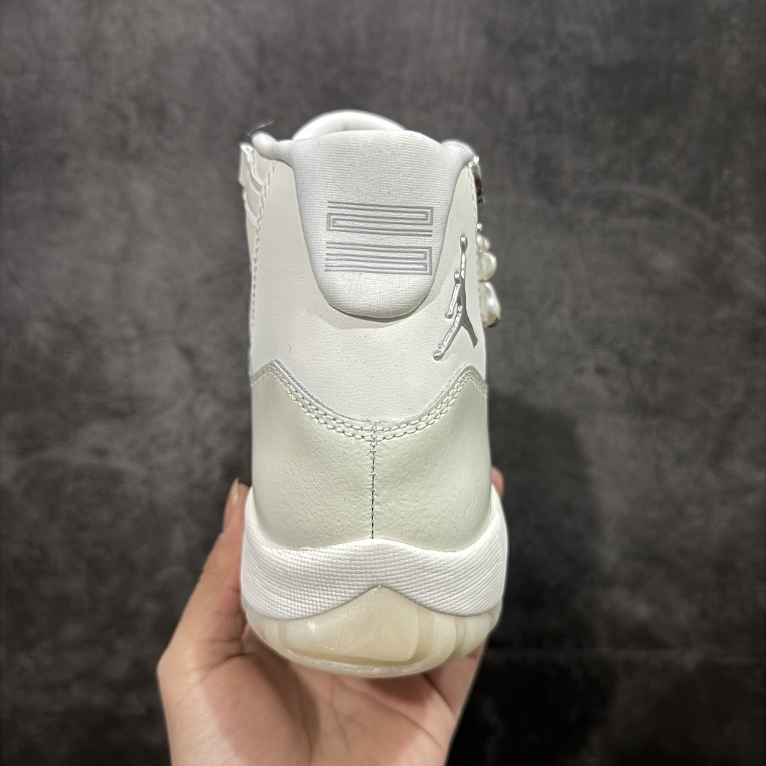 AJ 11 Retro Pearl AR0715-110