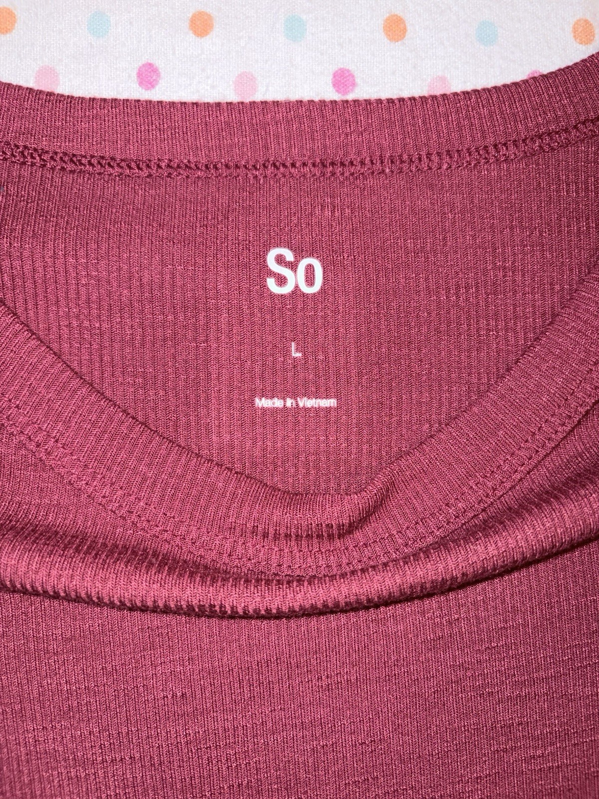 SO Women’s Red Short Sleeve Ribbed Knit Tee Size Large Casual Basic Top