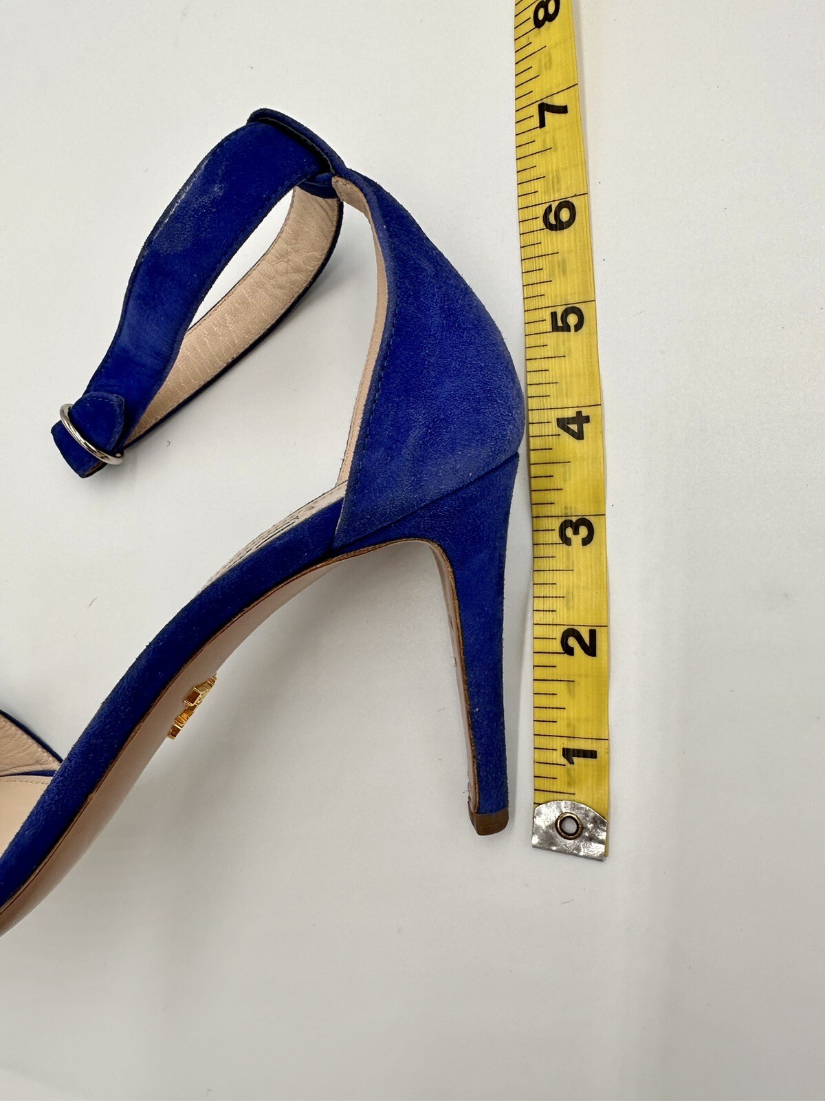 Original GUCCI women shoes size 7.5 new (RETURNS ARE NOT ACCEPTED )