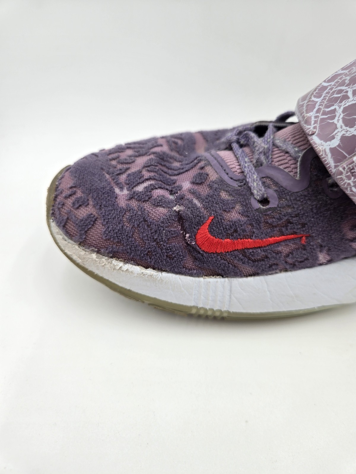 Size 8.5 Men’s KD14 NRG Valentine’s Day Used Nike Shoes No Box Read