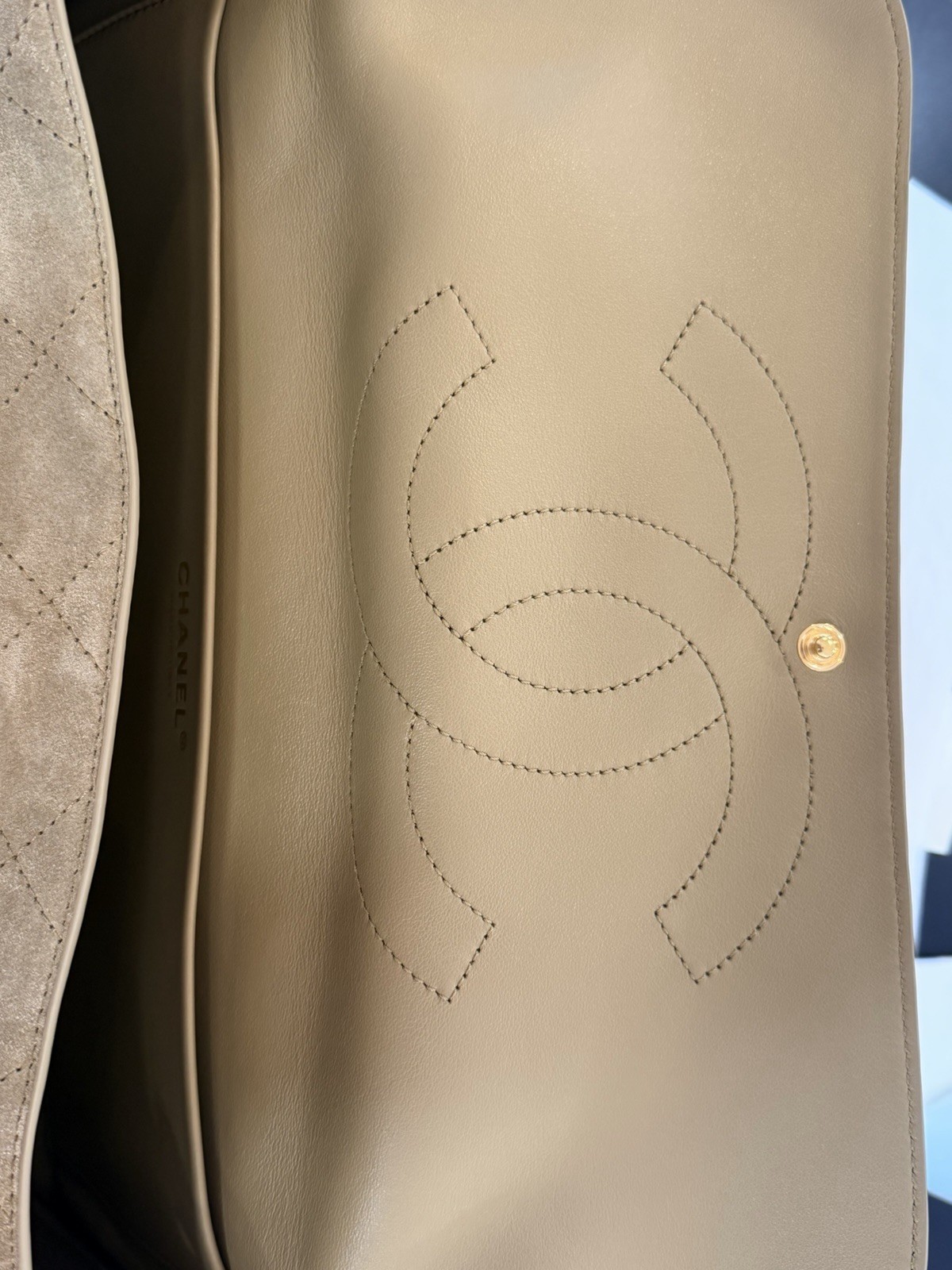 CHANEL Beige Quilted Flap Shoulder Bag Chain Strap Turn Lock Gold HW