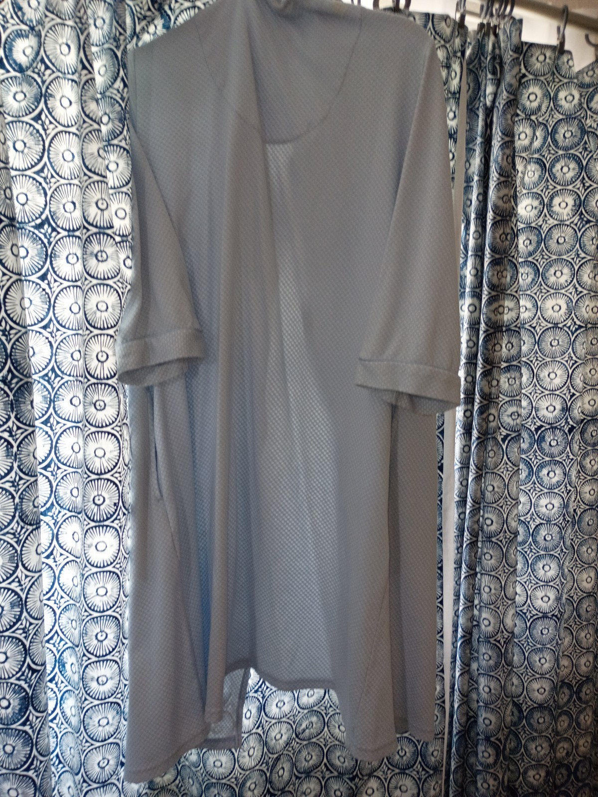 Women’s Blue Knit Kimono Robe L V-Neck 3/4 Sleeve Tie Embroidered