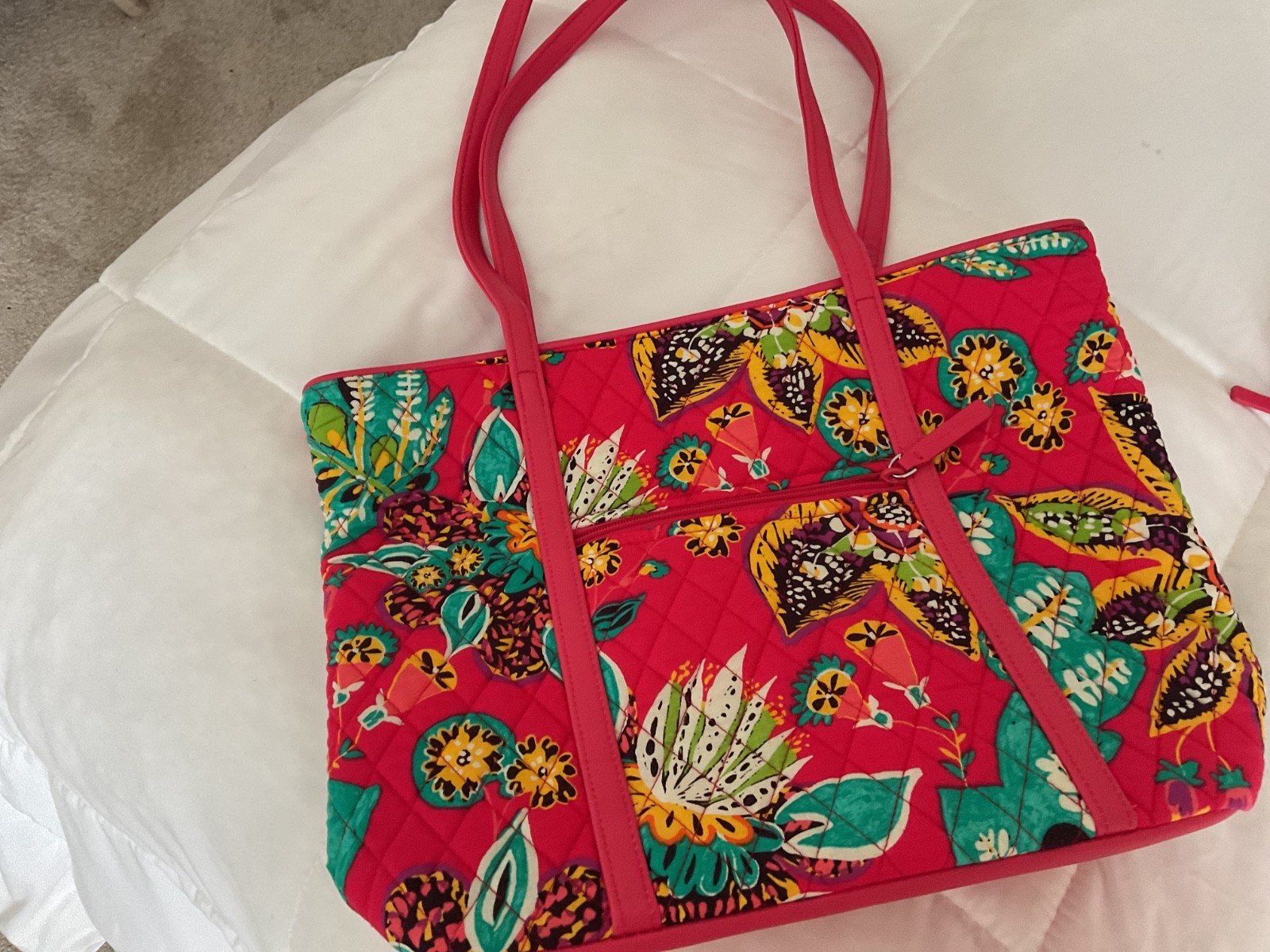Vera Bradley Small Trimmed Vera Tote Bag Rumba Red Floral 14″ x 11″
