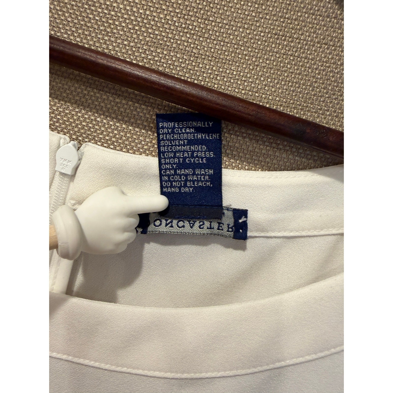 Doncaster Classic White Back-Zip Women’s 90’s Business Style Top | Size 14