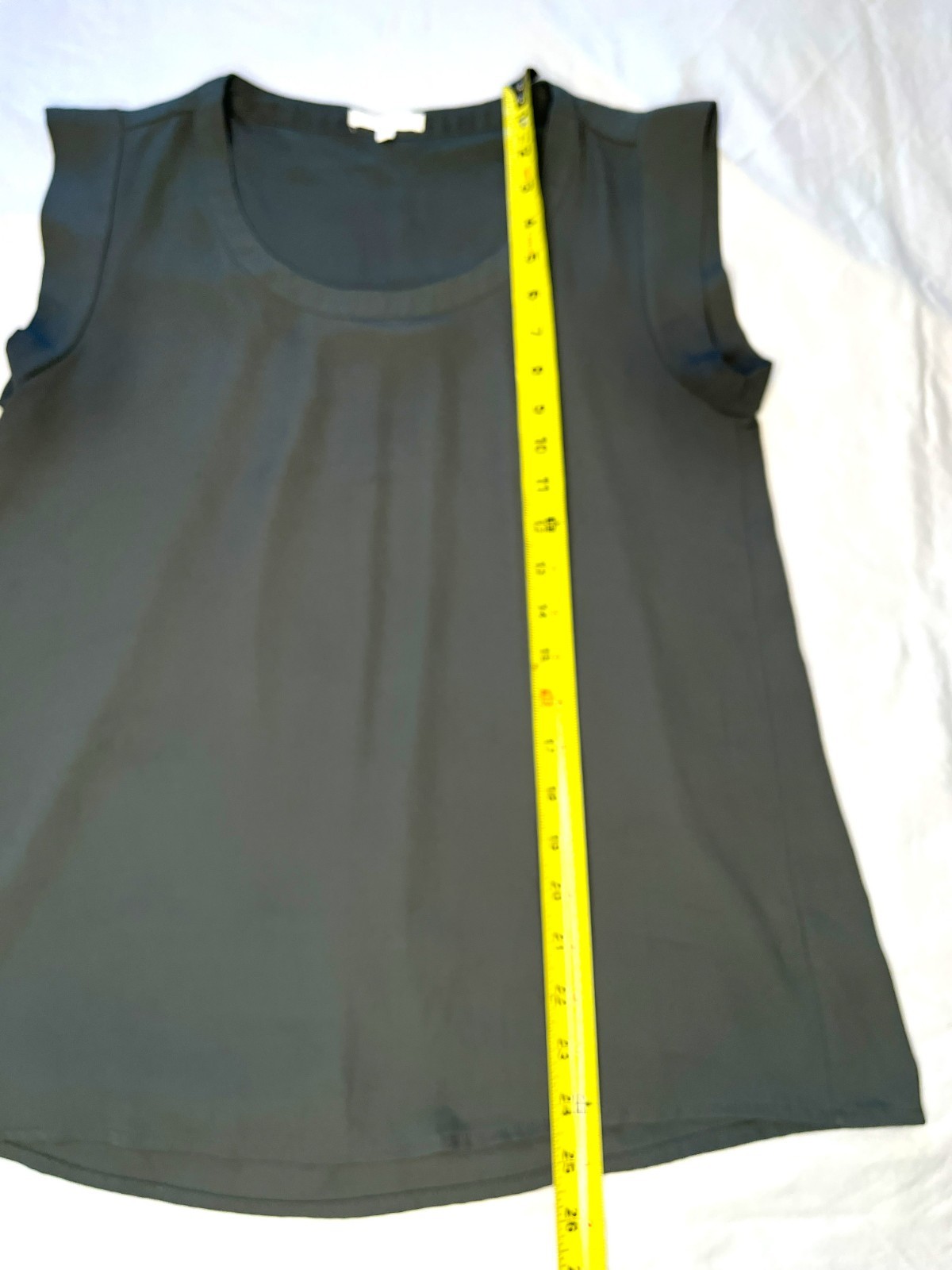 Women’s Pleione Cap Sleeve Blouse Green Size XS round neck , pleated back