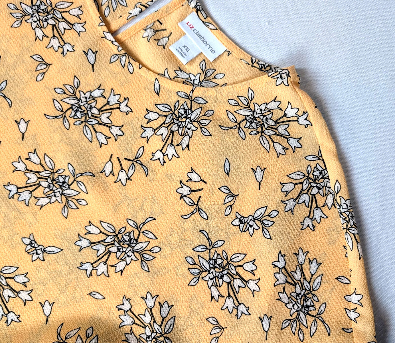 Liz Claiborne Women’s 2XL Yellow Floral Polyester Spandex Double Ruffle Cuff Top