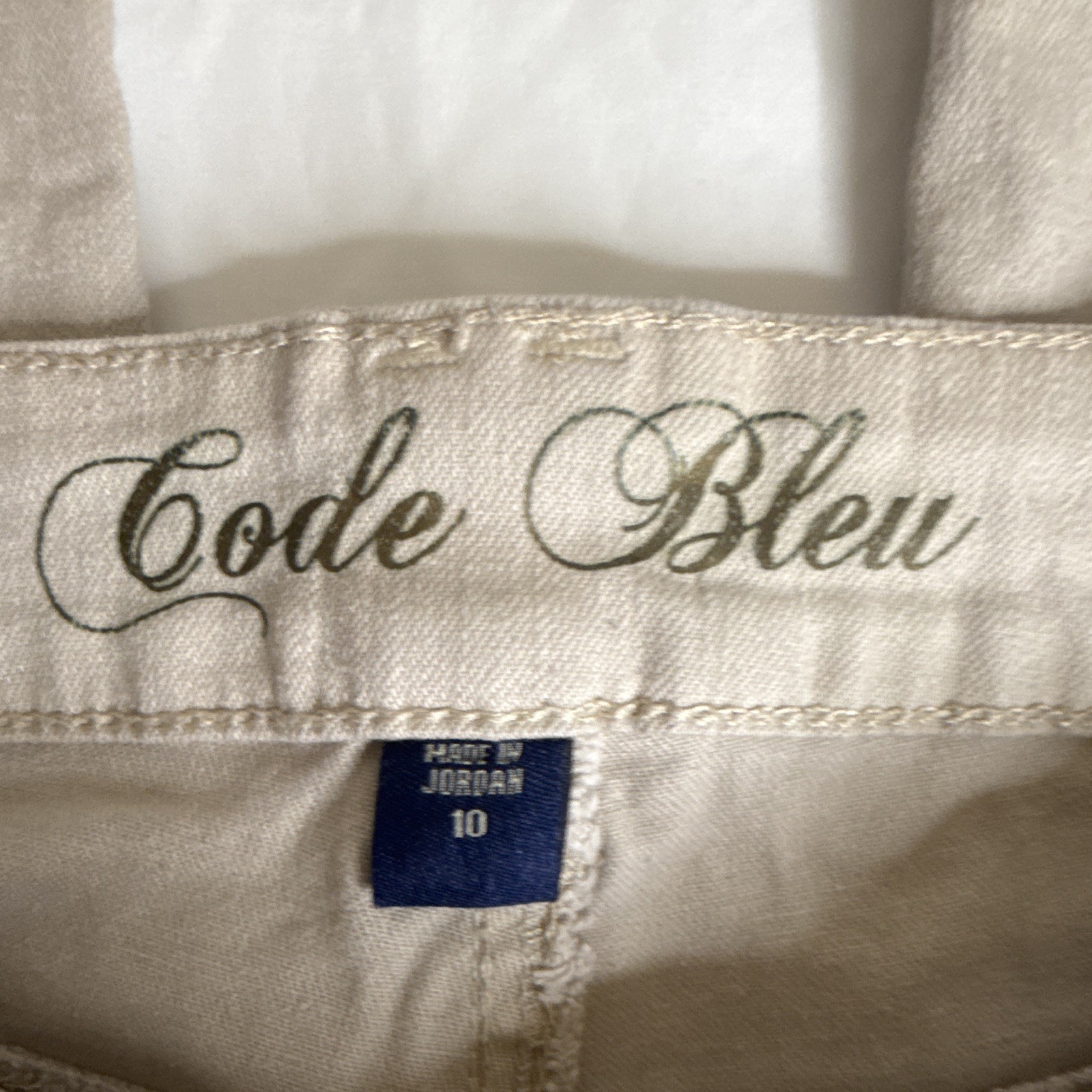 Code Bleu Women’s Beige Solid Capri Pants Cotton Spandex Stretch Size 10