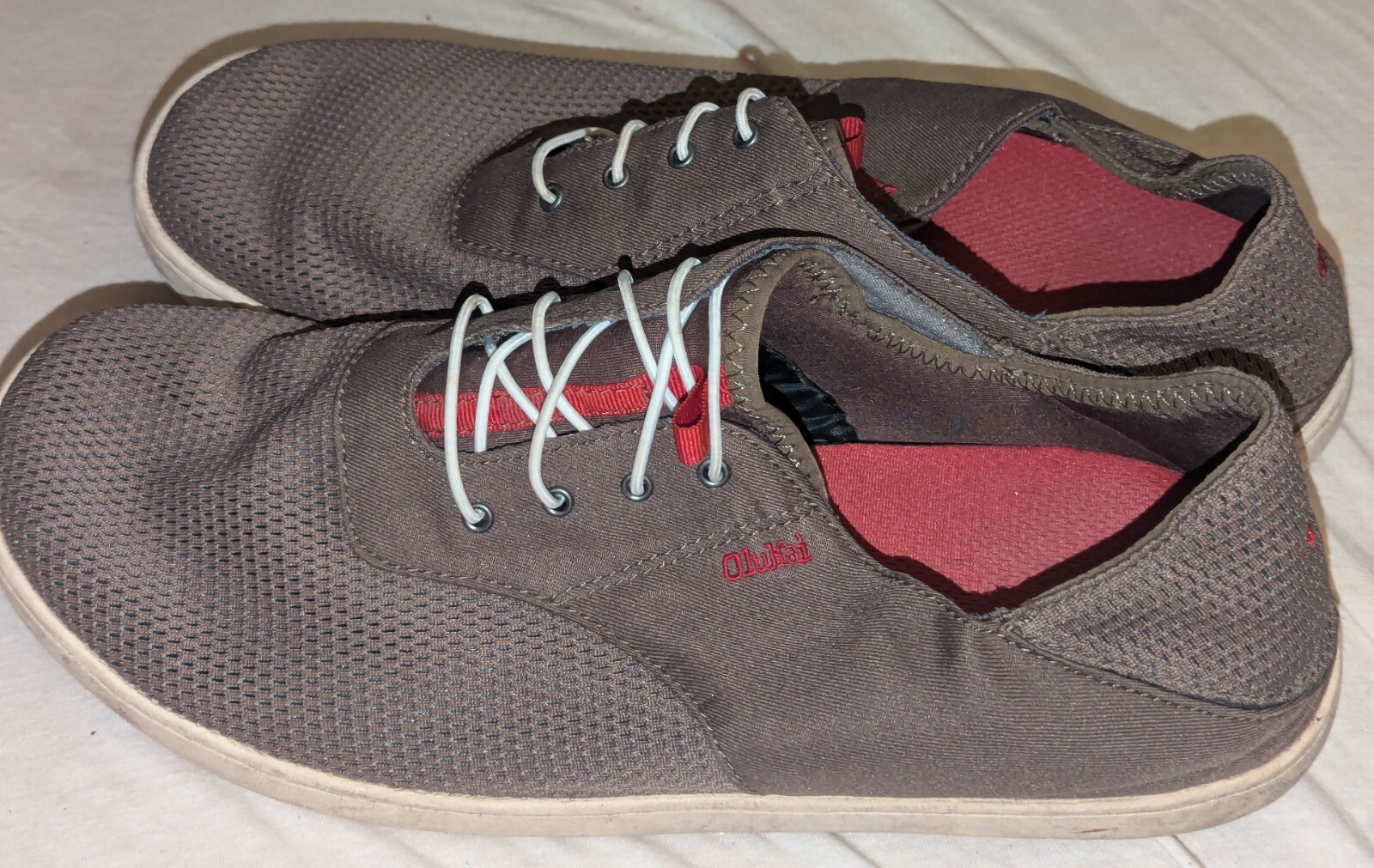 OluKai Nohea Moku Men’s Size 11 / 44 Sneakers Brown Red Casual Shoes Slip On