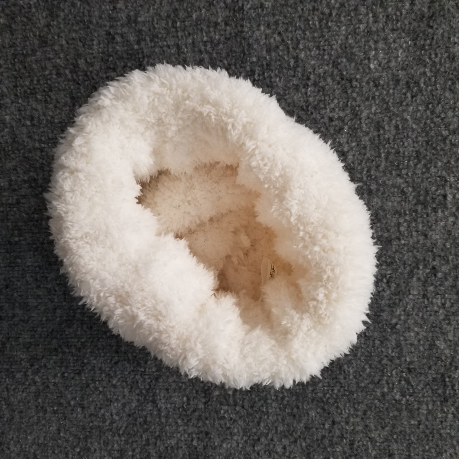 Jenni Women Beanie Hat Cap One Size Cream Ribbed Pom Stretch Soft Fluffy Fall 22